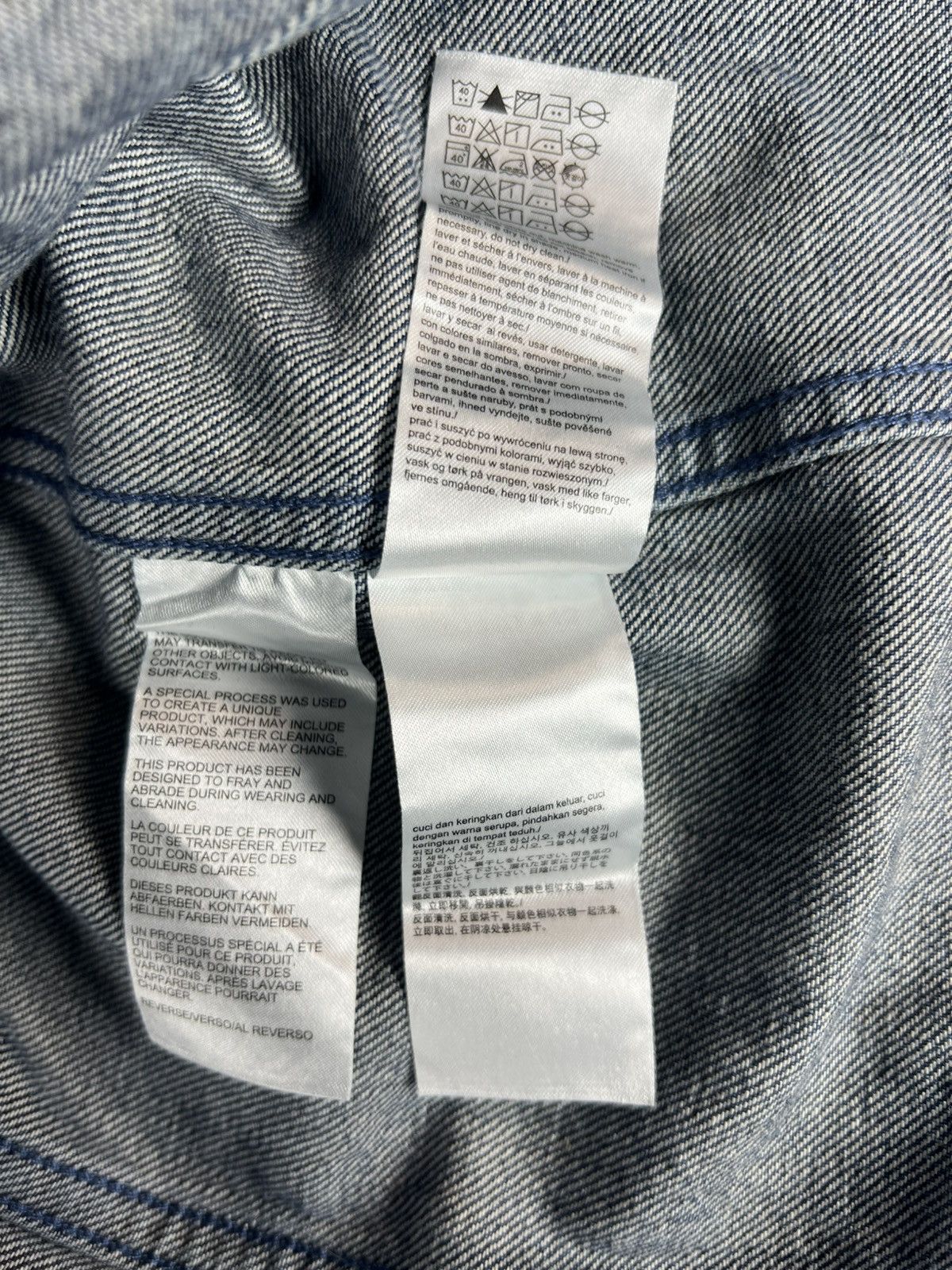 Calvin Klein Calvin Klein Paint Splatter Denim Jacket (Size L) – Unworn Size US L / EU 52-54 / 3 - 8 Thumbnail