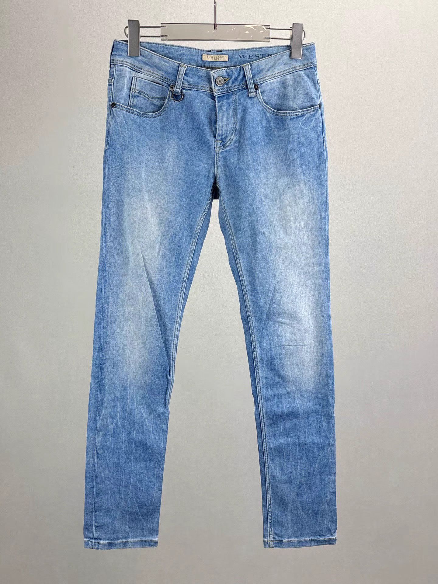 Burberry BURBERRY Washed Blue Jeans K1 Size US 27 - 1 Thumbnail