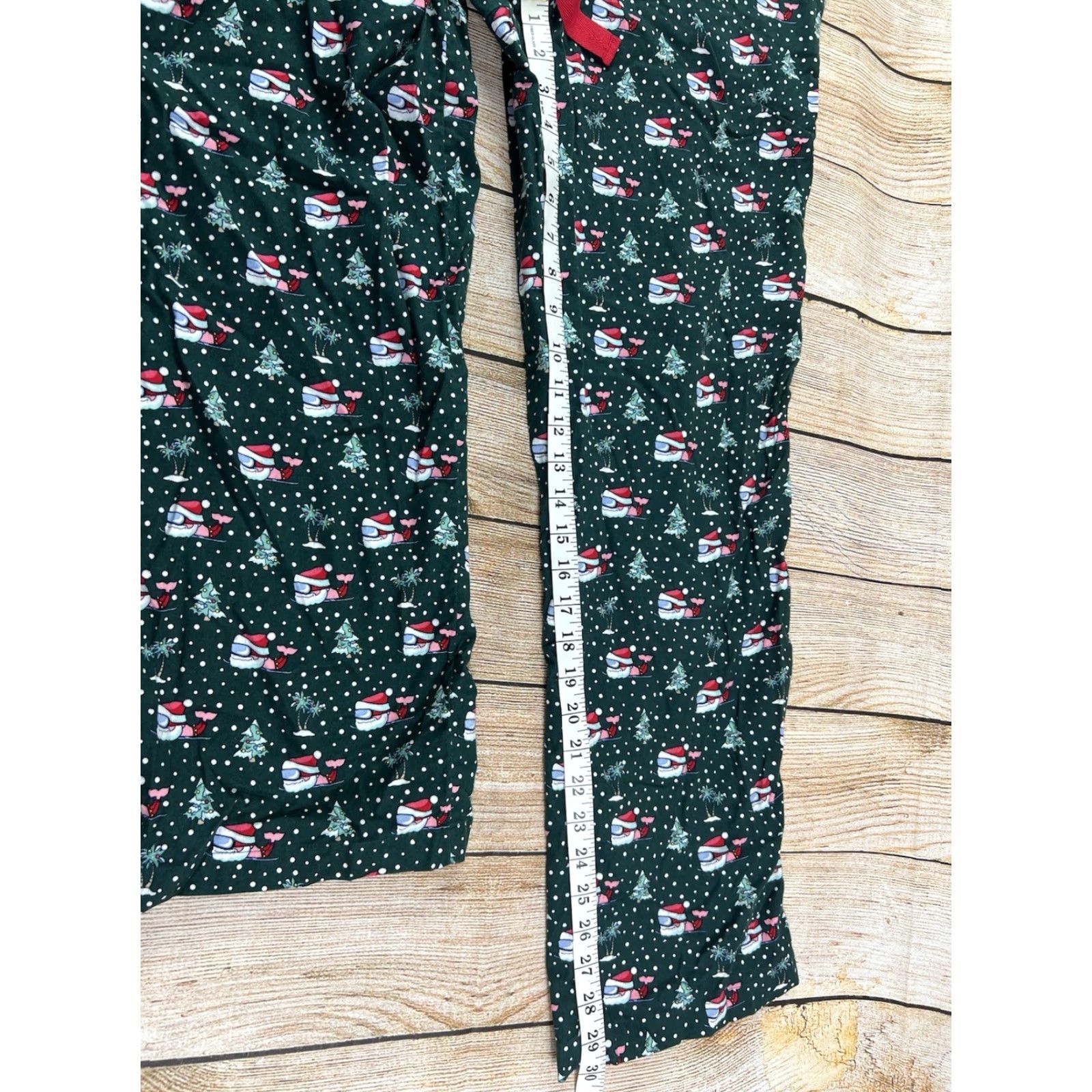 Vineyard Vines Vineyard Vines Pajama Pants Unisex Adults Small Green Christmas Santa Skiing Holiday Size US 29 - 5 Thumbnail
