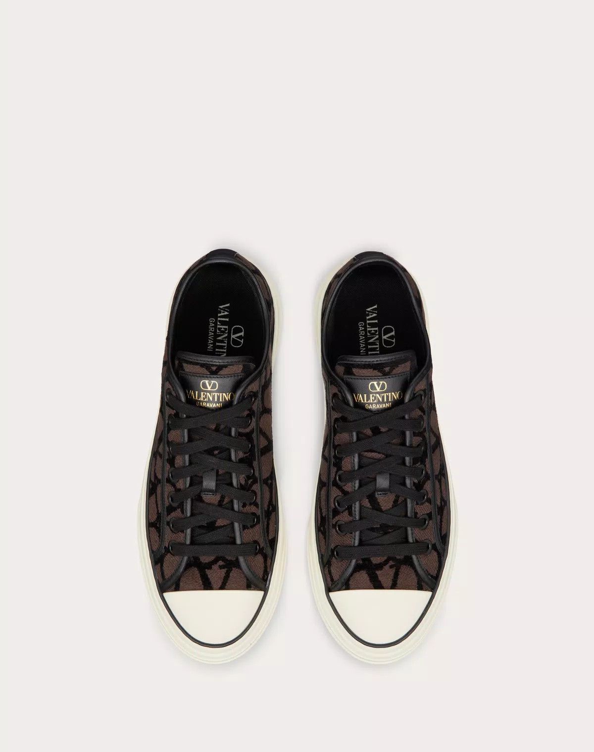 Valentino oc11z0625 Toile Iconograph Totaloop Low Top Sneaker in Black Size US 11 / EU 44 - 4 Thumbnail
