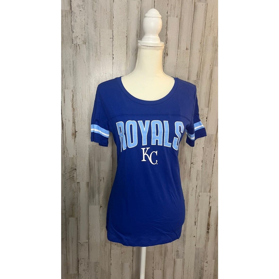 MLB NWT Women's Medium Kansas City Royals Blue Striped T-Shirt Size M / US 6-8 / IT 42-44 - 1 Thumbnail