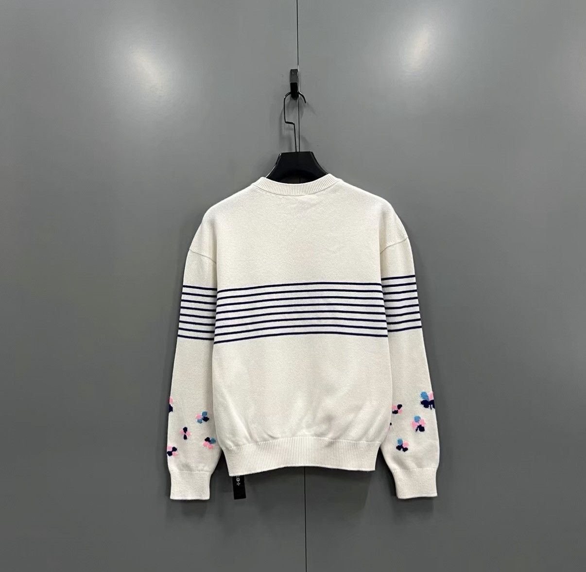 Chanel CHANEL 24P Floral Striped Intarsia Knit Sweater J41 Size XS / US 0-2 / IT 36-38 - 2 Thumbnail