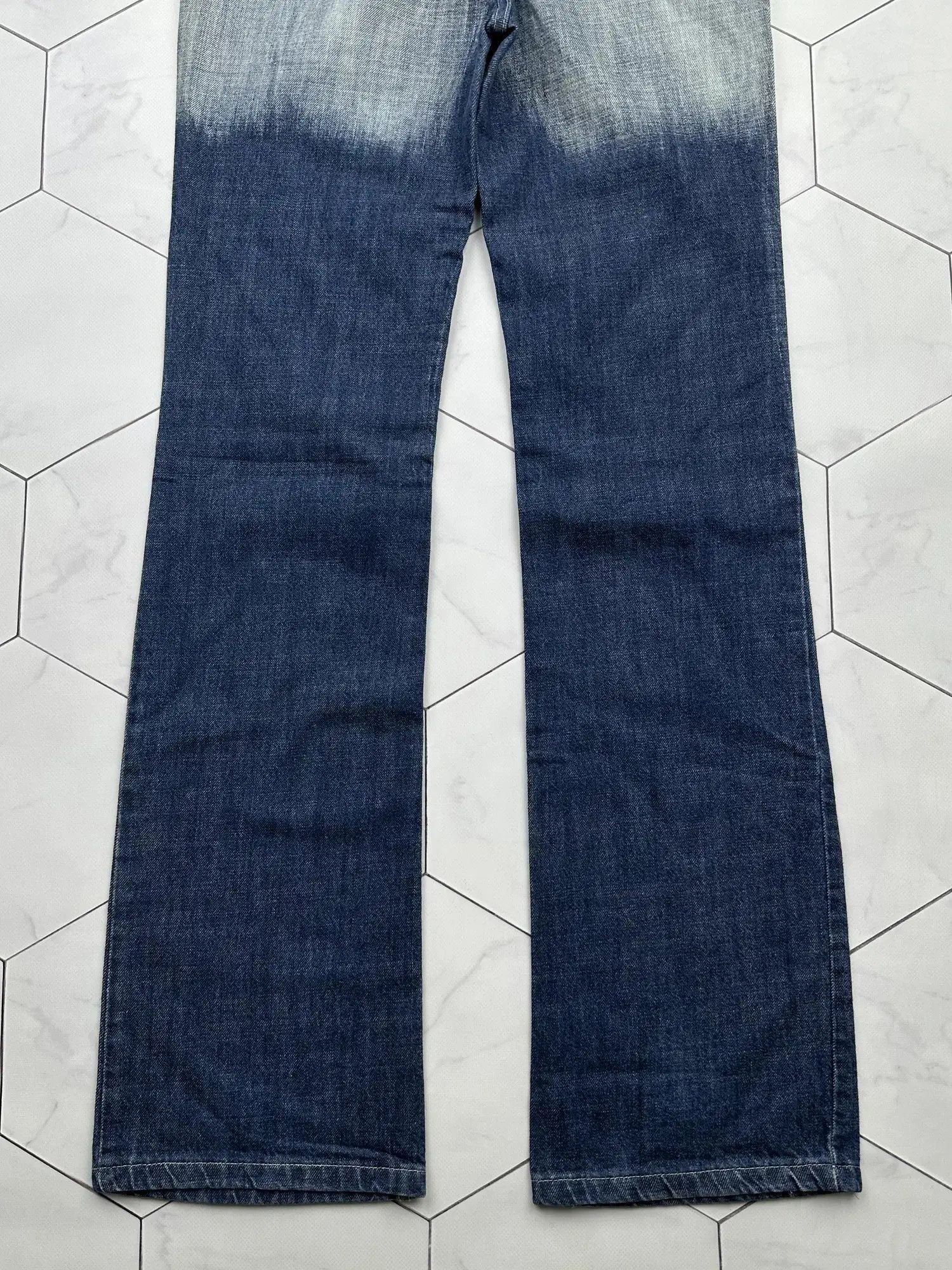 Japanese Brand Vintage Gradient Light Flare Jeans (E2) Size 27" / US 4 / IT 40 - 6 Thumbnail