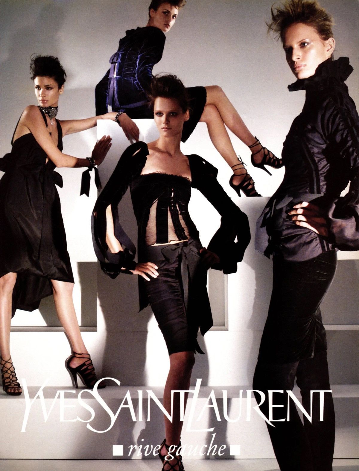 Yves Saint Laurent Yves Saint Laurent - Tom Ford - SS02 - Velvet - Ruched Skirt Size 25" / US 0 / IT 36 - 6 Thumbnail