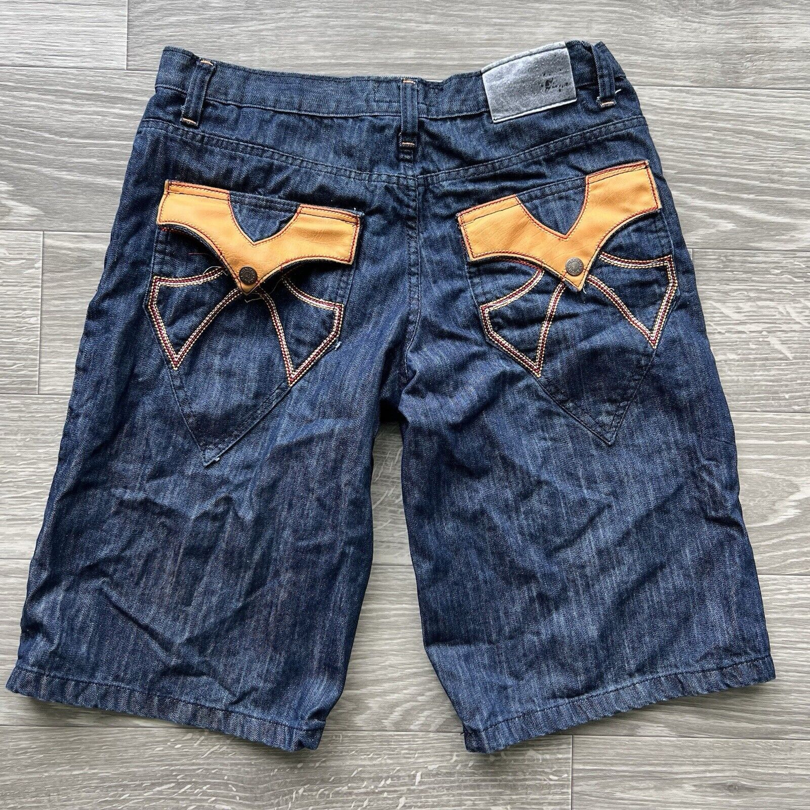 Other Vintage Y2K QRUEL Baggy Hip Hop Skater Grunge Emo Jean Short Size US 33 - 1 Thumbnail