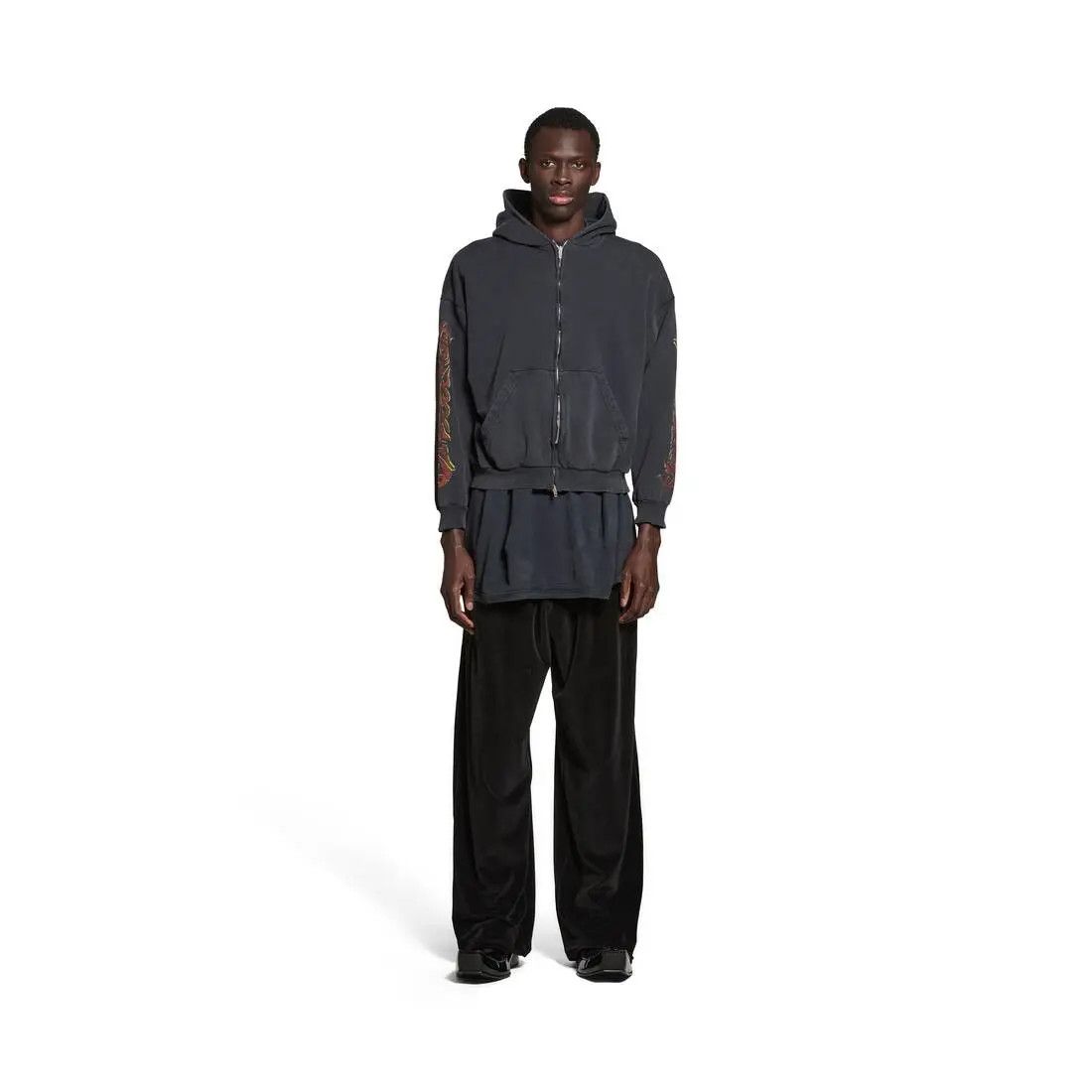 Balenciaga o1srvl11e0725 Offshore Zip-Up Hoodie Medium Fit Faded Black Size US XXL / EU 58 / 5 - 6 Thumbnail