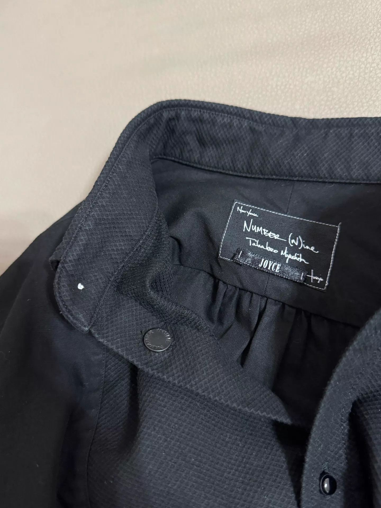 Number (N)ine Number (N)ine 07ss 'about a boy' black shirt size 0 Size US XS / EU 42 / 0 - 5 Thumbnail