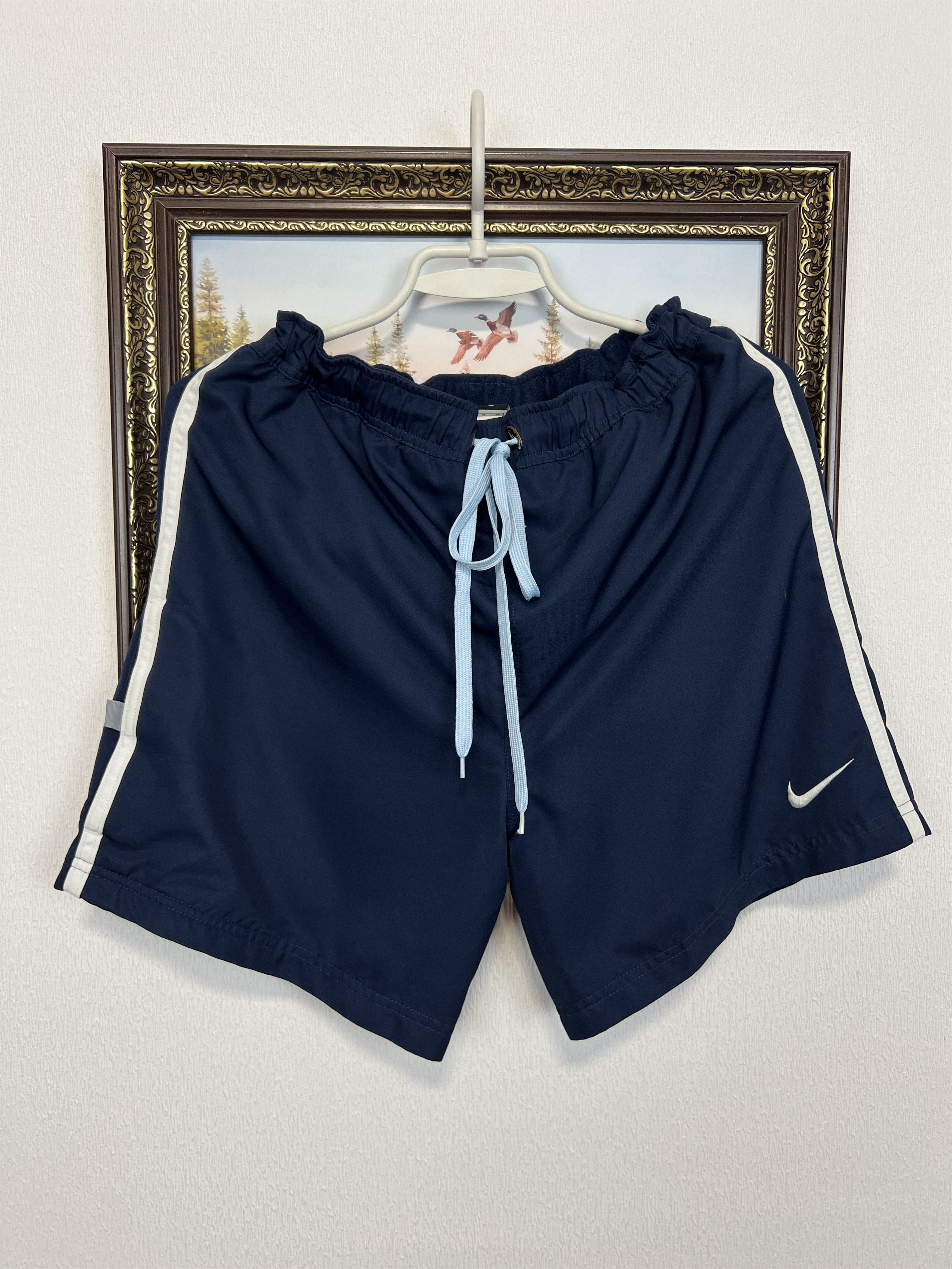 Nike Vintage Nike Shorts Track Swoosh Rare Y2K Hype Athletic Run Size US 32 / EU 48 - 1 Thumbnail