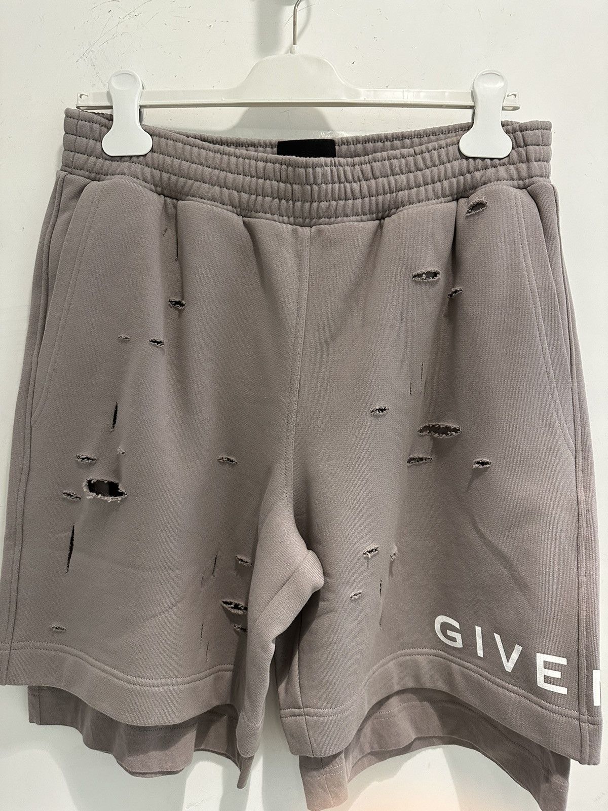 Image of Givenchy Bermuda Shorts In Felpa With Destroyed Effect in Taupe, Men's (Size 30)