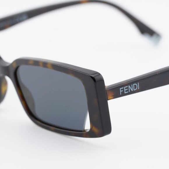 Fendi Fendi FE40164I 52A Sunglasses Havana Rectangle Frame, Grey Size ONE SIZE - 8 Thumbnail