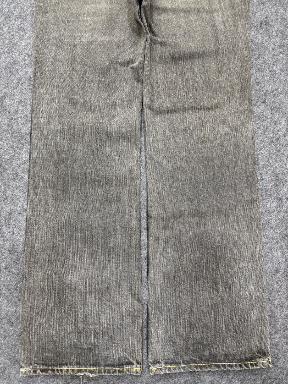 Japanese Brand 💥90s Style💥Japanese Brand Two Tones Sturdy Bush Denim F692 Size US 31 - 11 Thumbnail