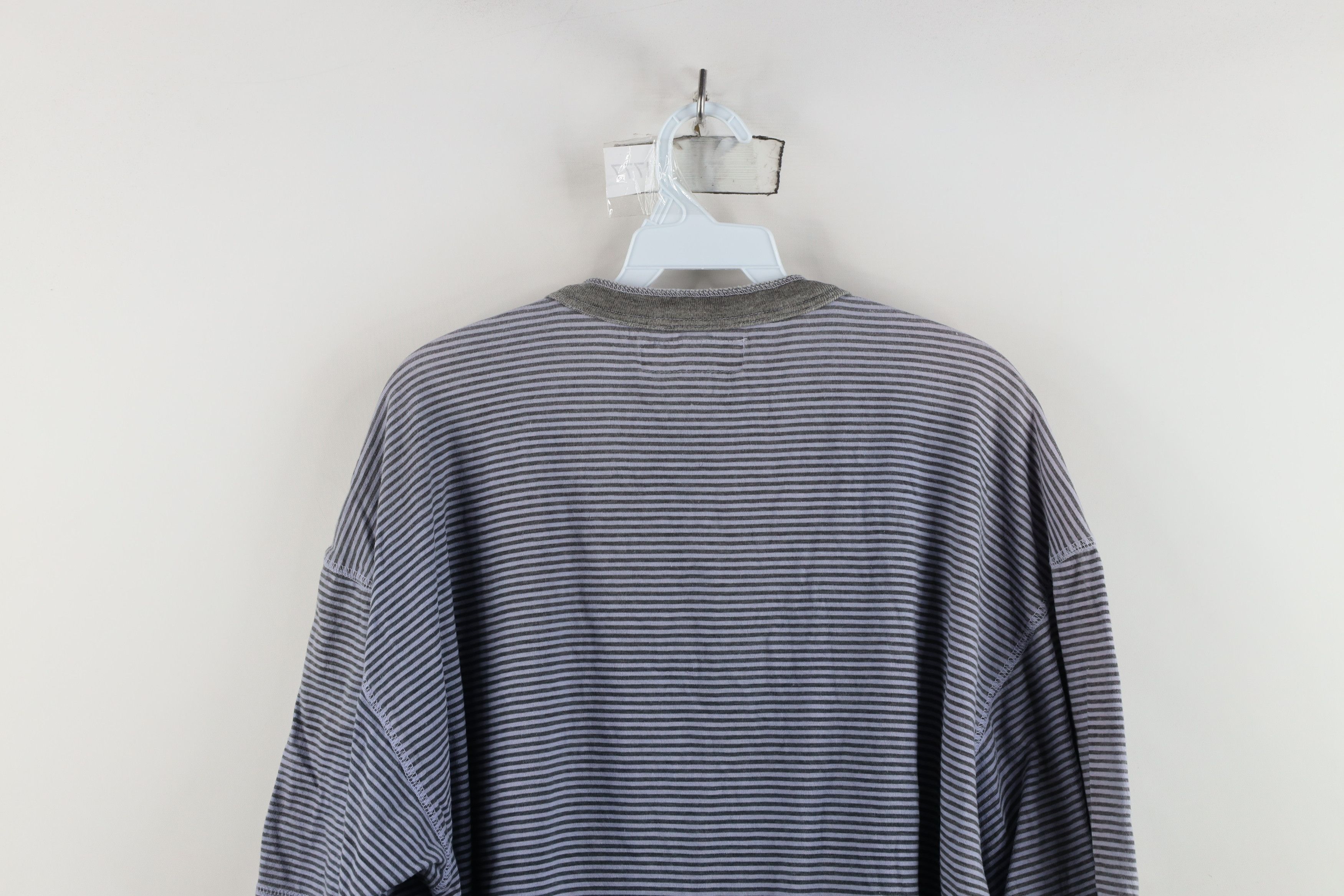 Vintage Vintage 90s Unionbay Skateboarding Boxy Fit Henley T-Shirt Size US L / EU 52-54 / 3 - 9 Thumbnail