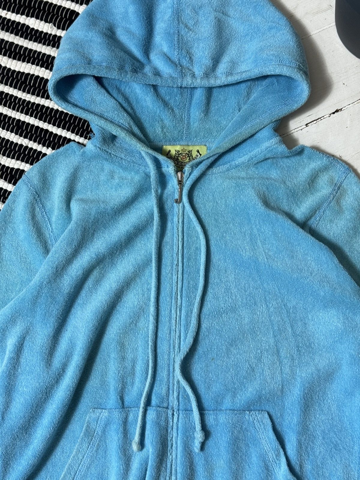 Juicy Couture VINTAGE VELOUR JUICY COUTURE 2000s ZIP UP HOODIE Size L / US 10 / IT 46 - 4 Thumbnail