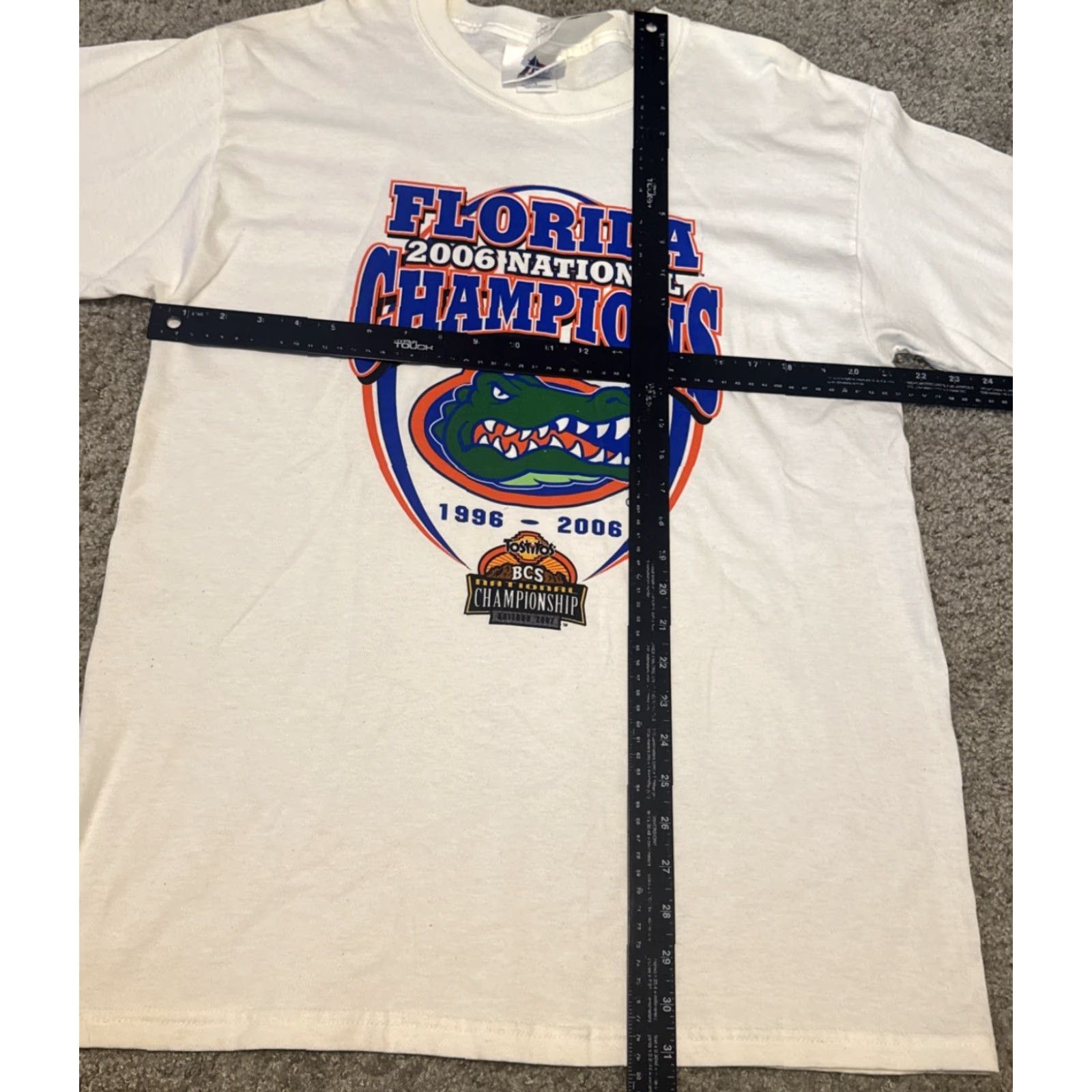 Champion VINTAGE Florida Gators 2006 National Champions Football NWT T-Shirt Large Mens Regular White Size US L / EU 52-54 / 3 - 6 Thumbnail