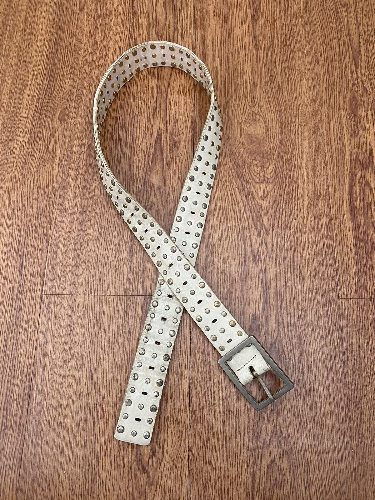 If Six Was Nine × Japanese Brand × Le Grande Bleu (L.G.B.) 96 Studded white belt Size ONE SIZE - 1 Thumbnail