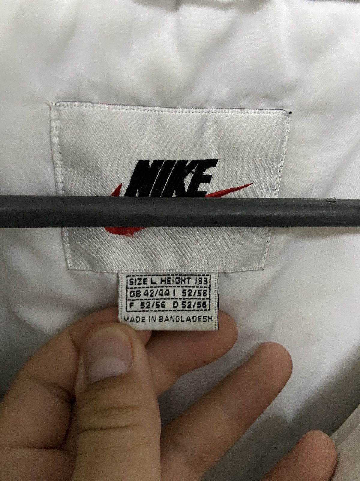 Nike × Vintage Nike Jacket Big Swoosh Logo Vintage Y2K Style Size US L / EU 52-54 / 3 - 5 Thumbnail