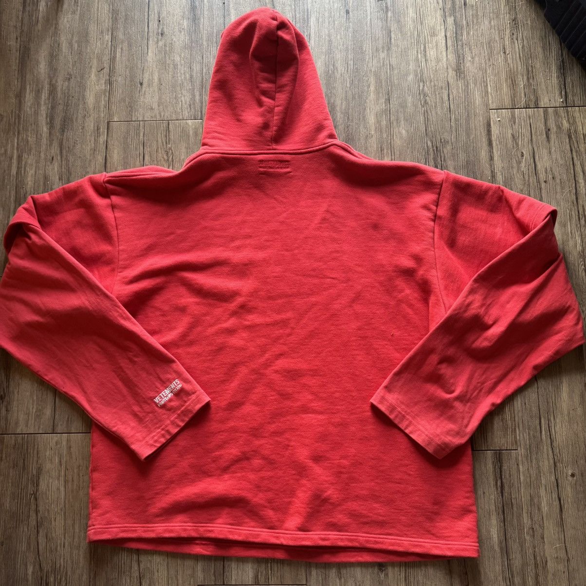 Vetements SS18 Vetements x Tommy Hilfiger Red Oversized Hoodie Size US S / EU 44-46 / 1 - 3 Thumbnail