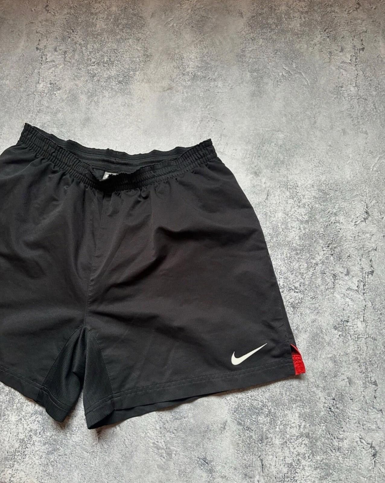 Nike Vintage Nike Manchester United Shorts Sz M Size US 32 / EU 48 - 3 Thumbnail