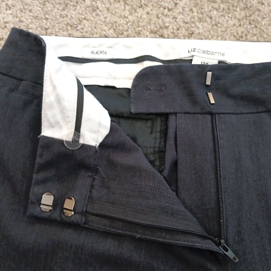 Liz Claiborne Liz Claiborne Dress Pants Womens Size 12 Short Gray Audra 33x29 Mid Rise Dress Pants Women Gray 33x29 Regular Size 34" / US 12 / IT 48 - 4 Thumbnail