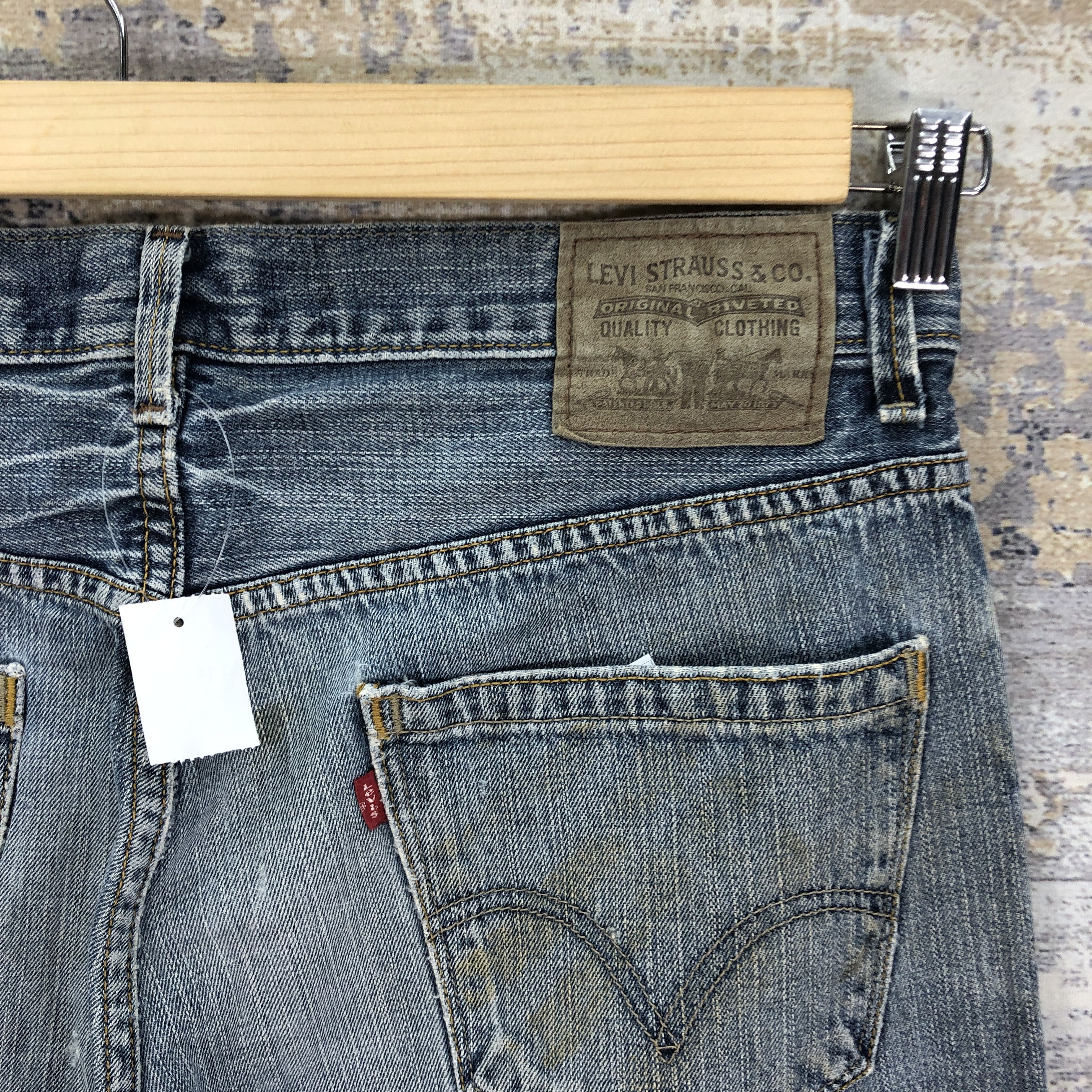 Levi's Vintage Distressed Levis 559 Baggy Jeans Levi's Faded Denim Size US 34 / EU 50 - 5 Thumbnail