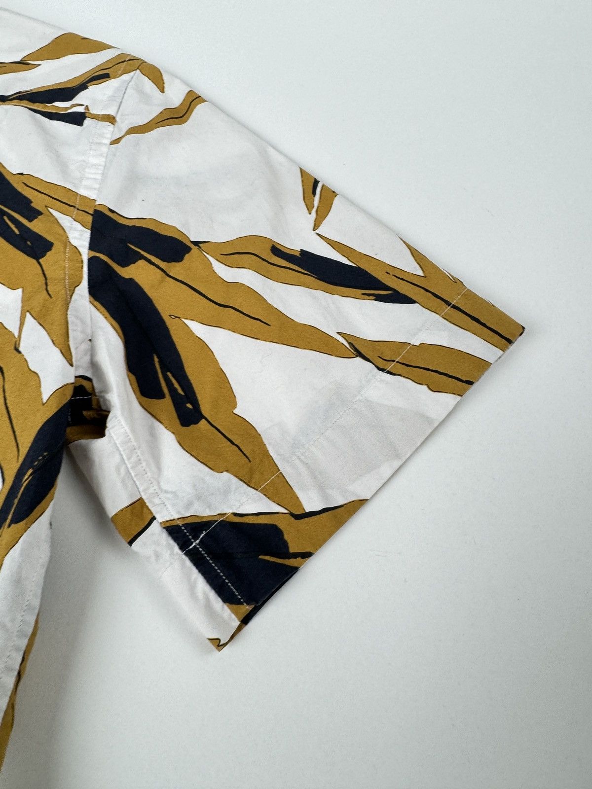 Marni Marni Printed Button Up Shirt Size US S / EU 44-46 / 1 - 5 Thumbnail