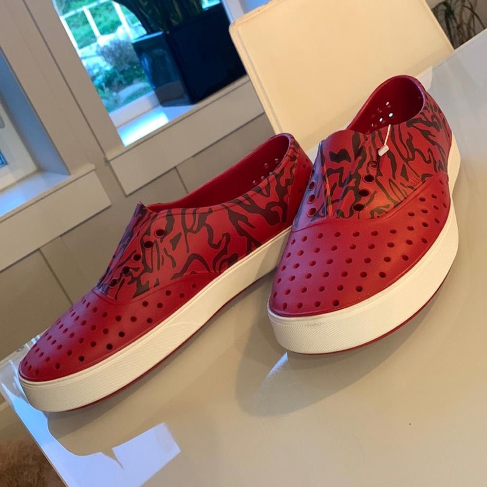 Native Native shoes - unisex M9/W11 Size US 9 / EU 42 - 2 Thumbnail