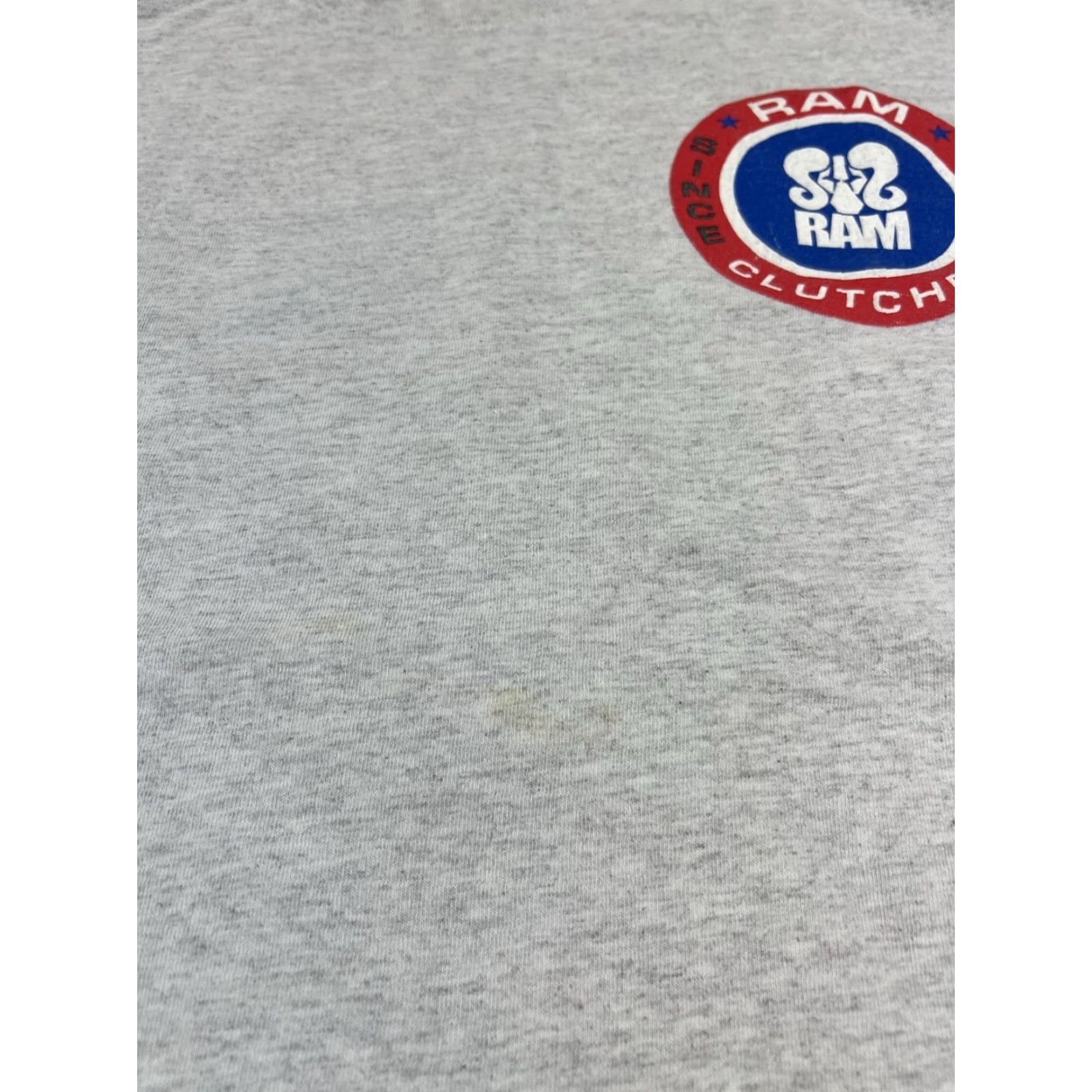 Vintage VINTAGE Ram T Shirt Cars Gray Large Mens Ram Clutches Graphic Print 90s? Size US L / EU 52-54 / 3 - 5 Thumbnail