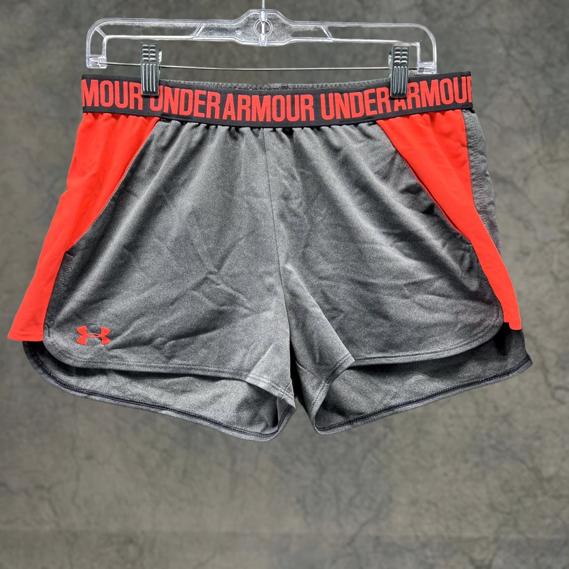 Under Armour Under Armour Shorts Womens Large Gray Red HeatGear Loose Athletic Running Size 36" / US 14 / IT 50 - 1 Thumbnail