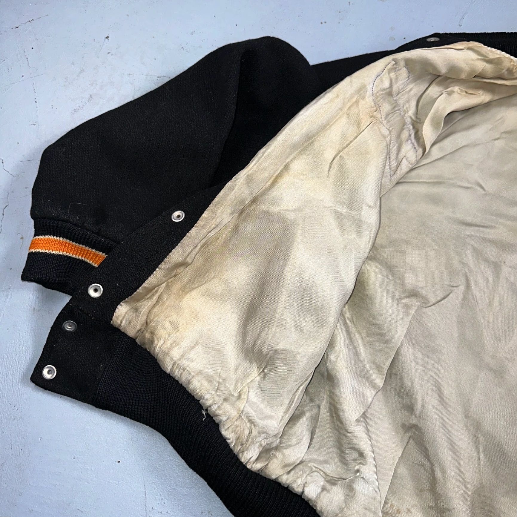 Vintage VINTAGE Bill Beard Varsity Jacket Leather Letterman 60s Men L Black Wool Polyester 80s Preppy Pockets Size US L / EU 52-54 / 3 - 4 Thumbnail