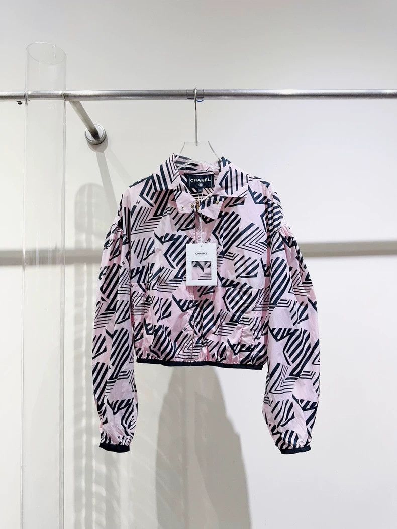 Chanel Chanel 23M coco beach series star windproof jacket 2503-Nex Size XS / US 0-2 / IT 36-38 - 1 Thumbnail