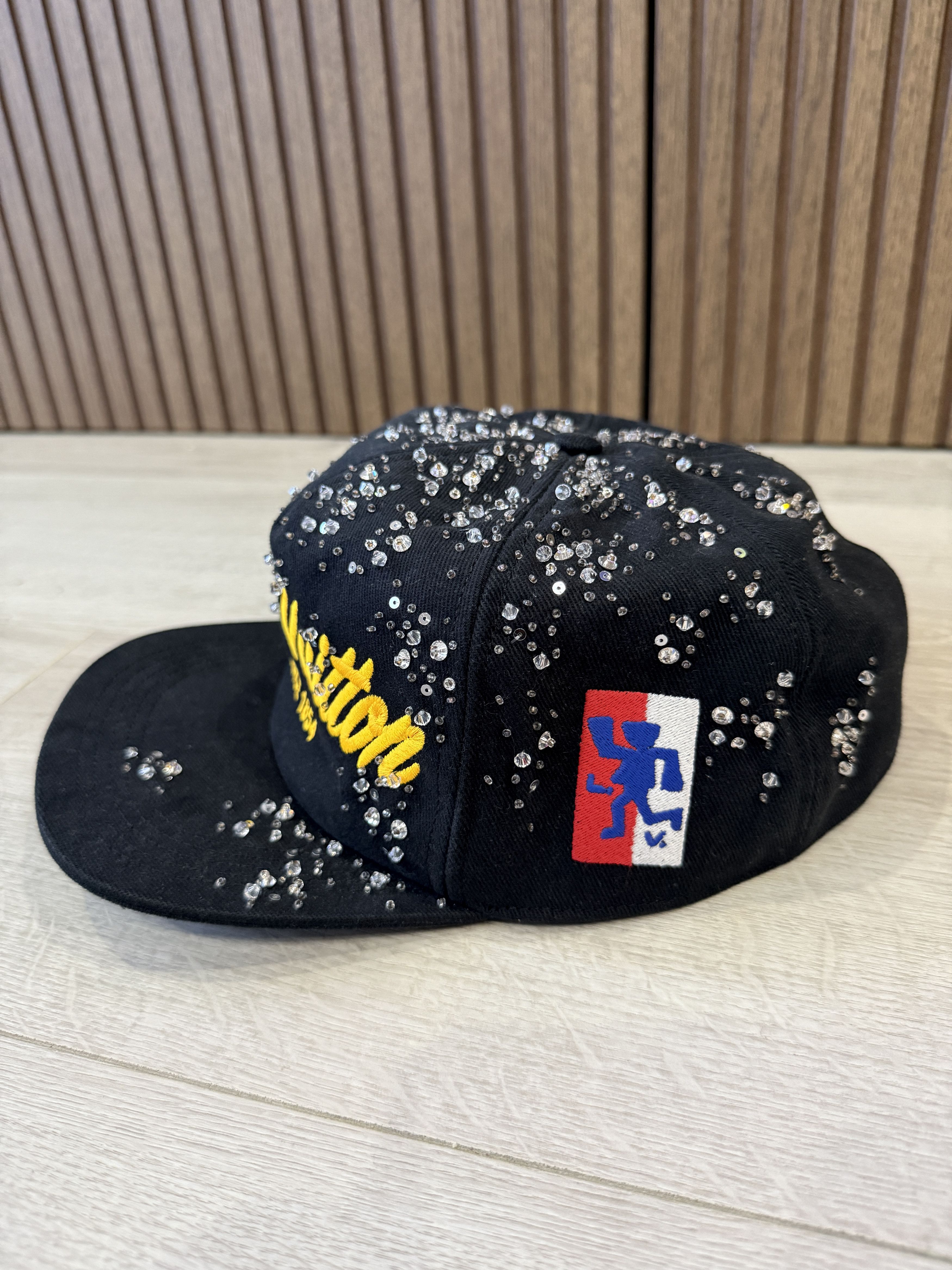 Louis Vuitton Louis Vuitton LV Script Crystals Cap Size ONE SIZE - 6 Thumbnail
