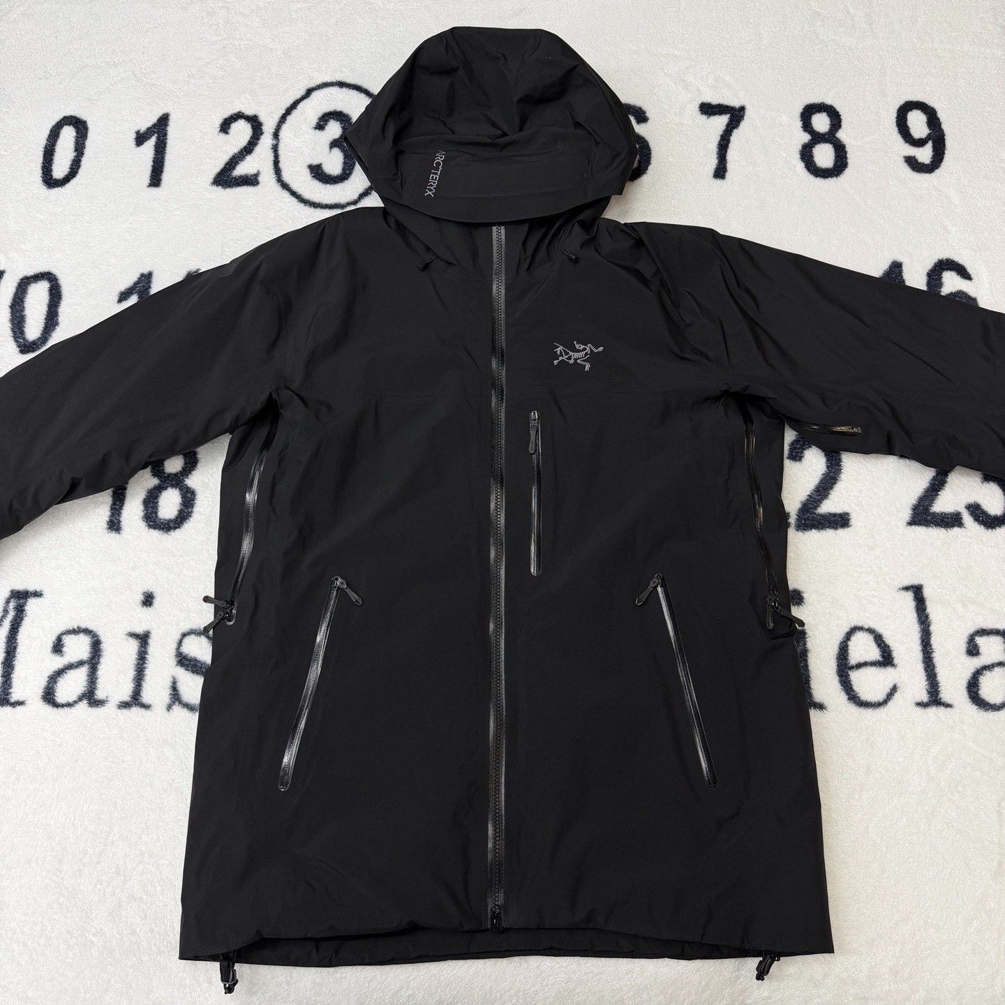 Arc'teryx Black Light Jacket l Men Size US L / EU 52-54 / 3 - 1 Thumbnail