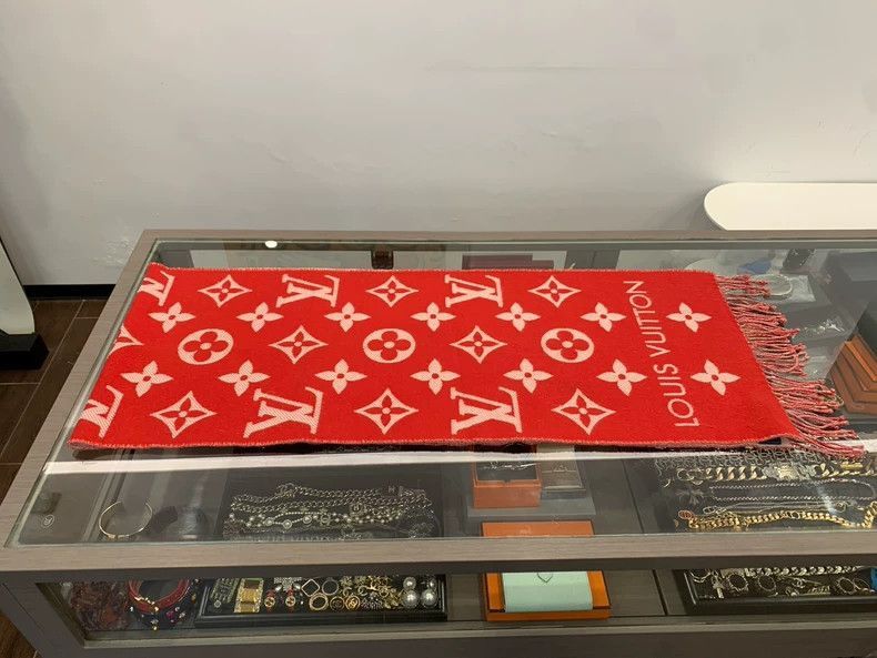 Louis Vuitton Louis Vuitton Essential Logo Wool Scarf- Size ONE SIZE - 3 Thumbnail