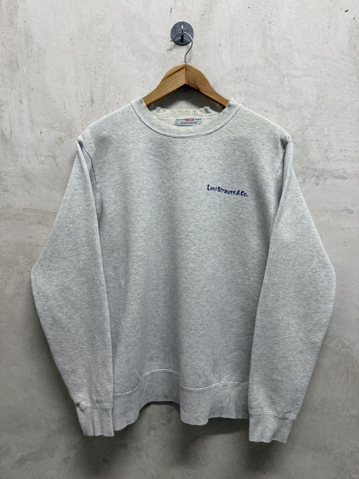 Levi's Vintage Distressed Levis Sweatshirt Size US L / EU 52-54 / 3 - 3 Thumbnail