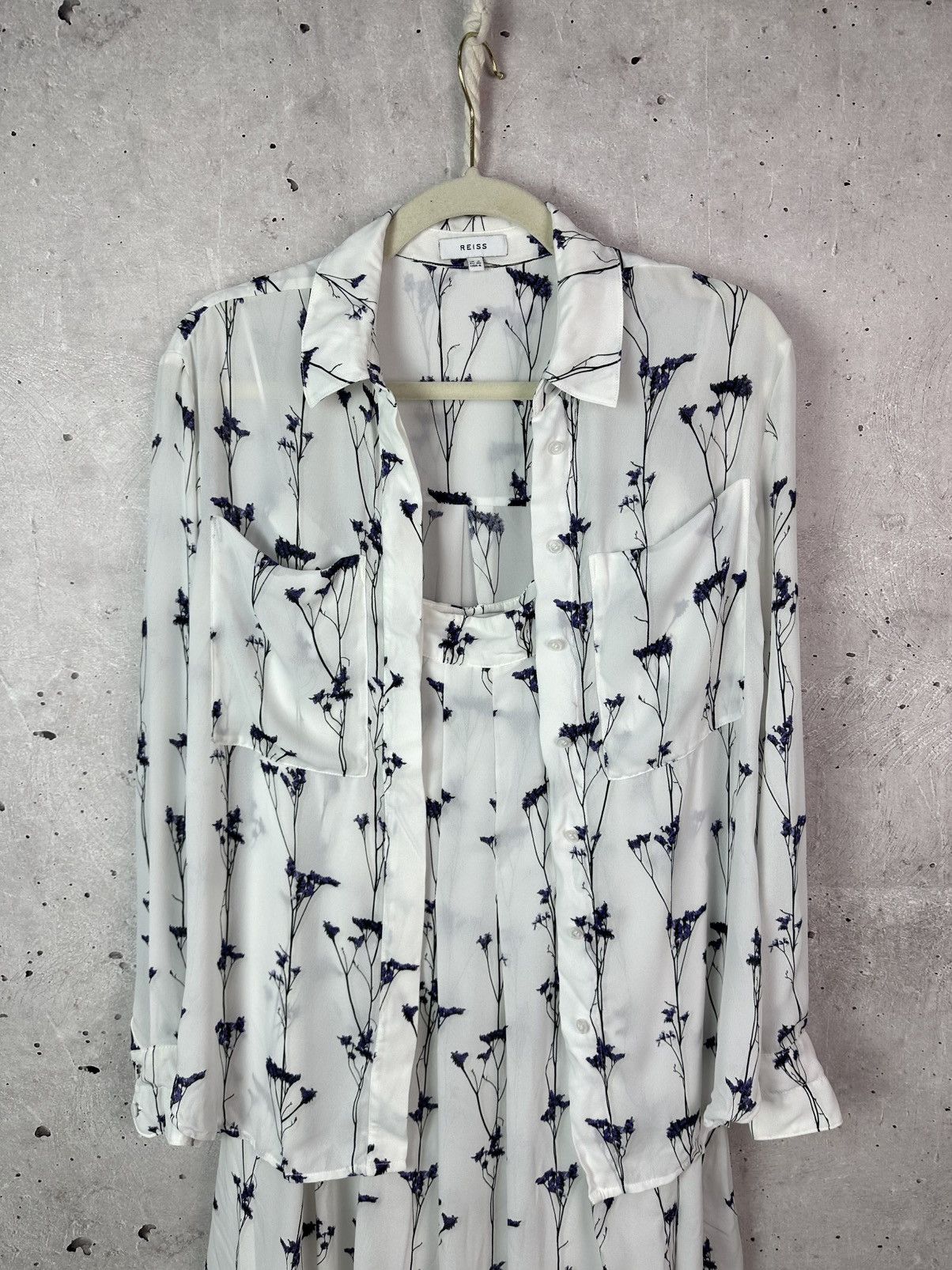 Reiss Reiss Aislin Print Flowers White Long Sleeve Shirt + Skirt Size S / US 4 / IT 40 - 2 Thumbnail