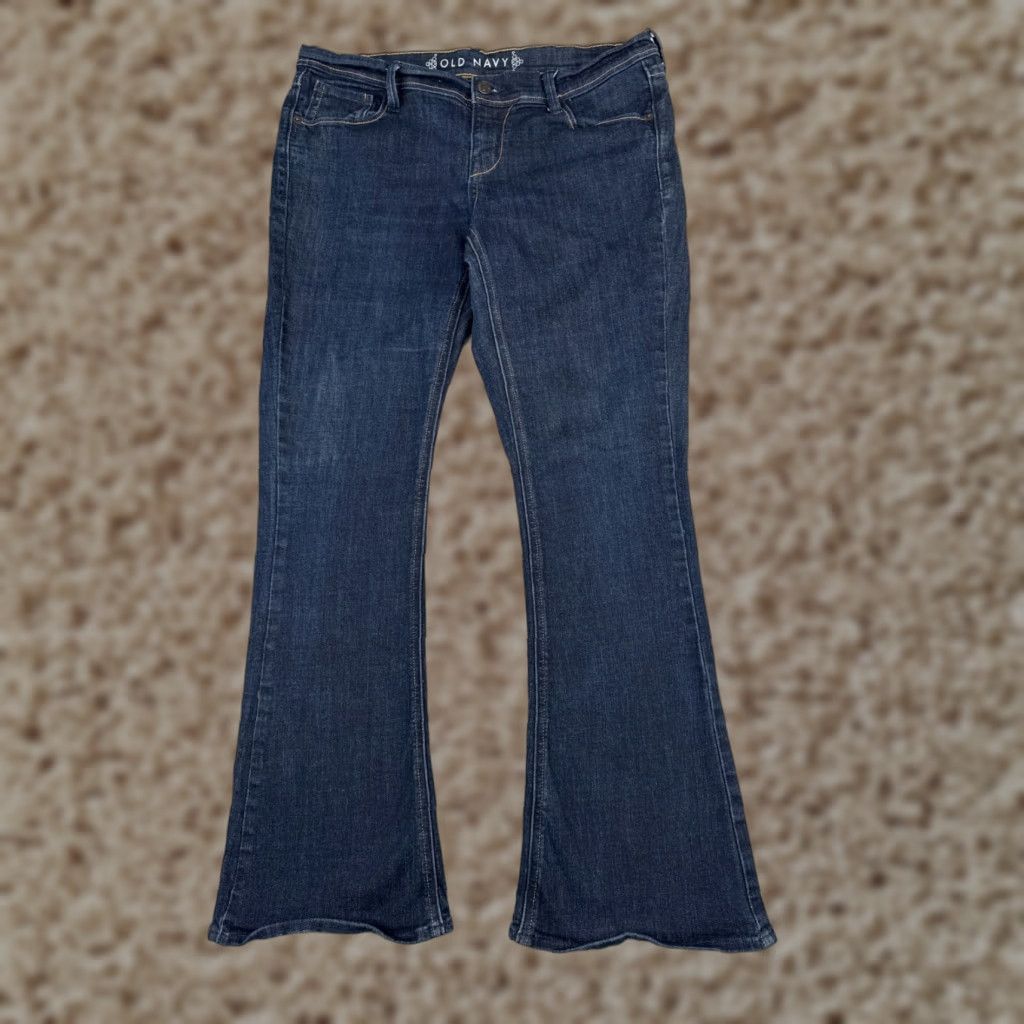 Old Navy VINTAGE Old Navy Jeans Womens 14 Blue Denim Jeans Flare Low Rise Dark Cotton Blend 34x30 Size 36" / US 14 / IT 50 - 1 Thumbnail