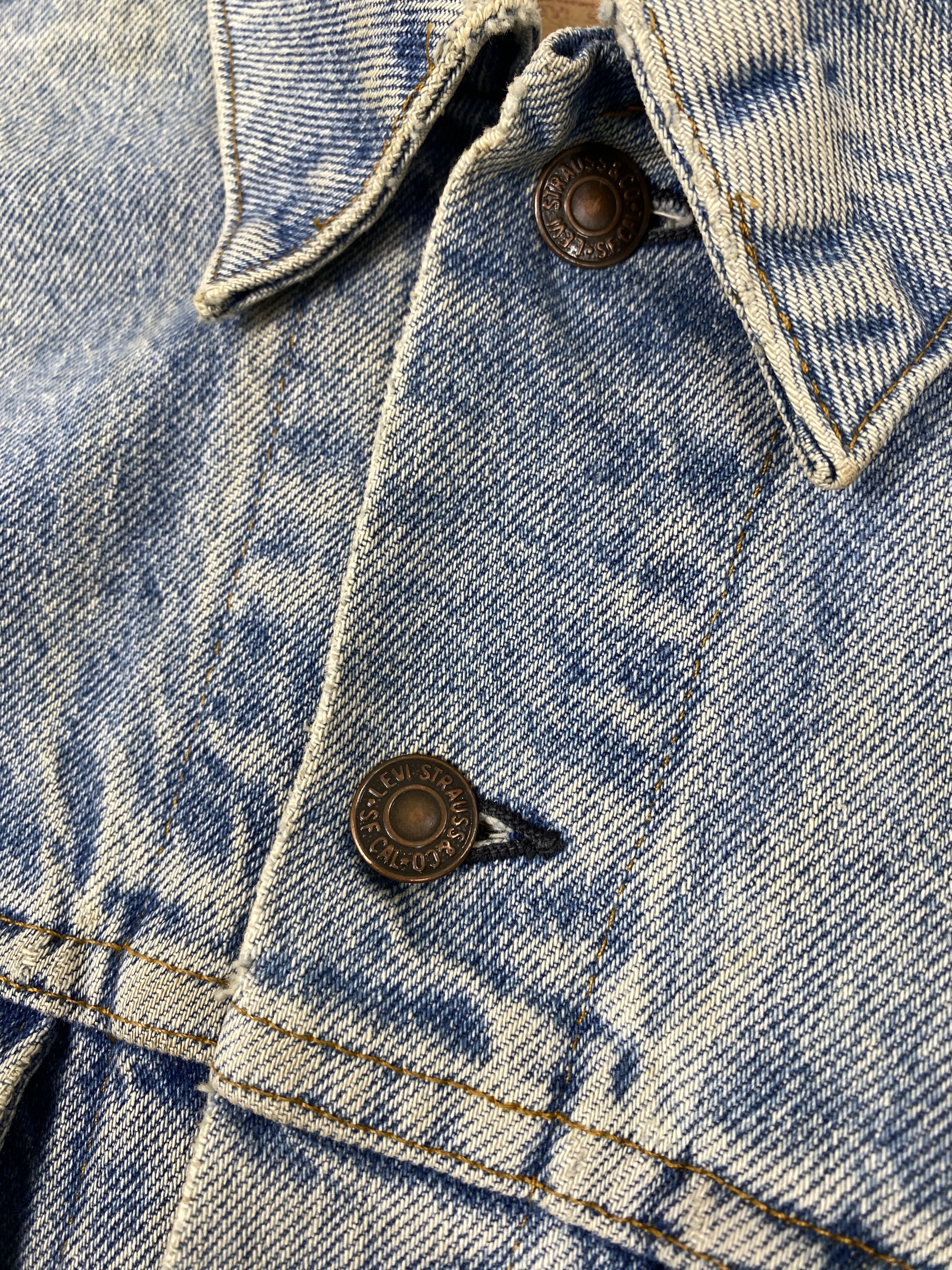 Levi's Vintage Clothing Vintage Levis Distress Faded Jeans Denim Jacket PJ2458 Size US S / EU 44-46 / 1 - 3 Thumbnail