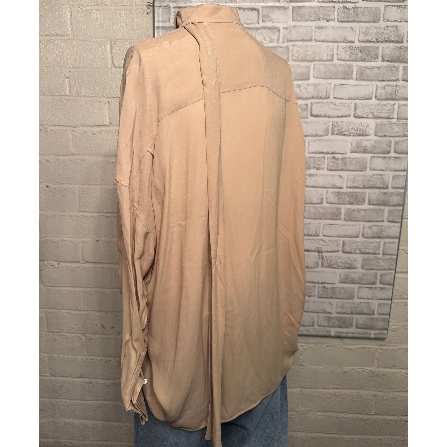 Balenciaga SS20 Unisex Oversized Button Front Shirt size FR 34 Beige Size ONE SIZE - 8 Thumbnail