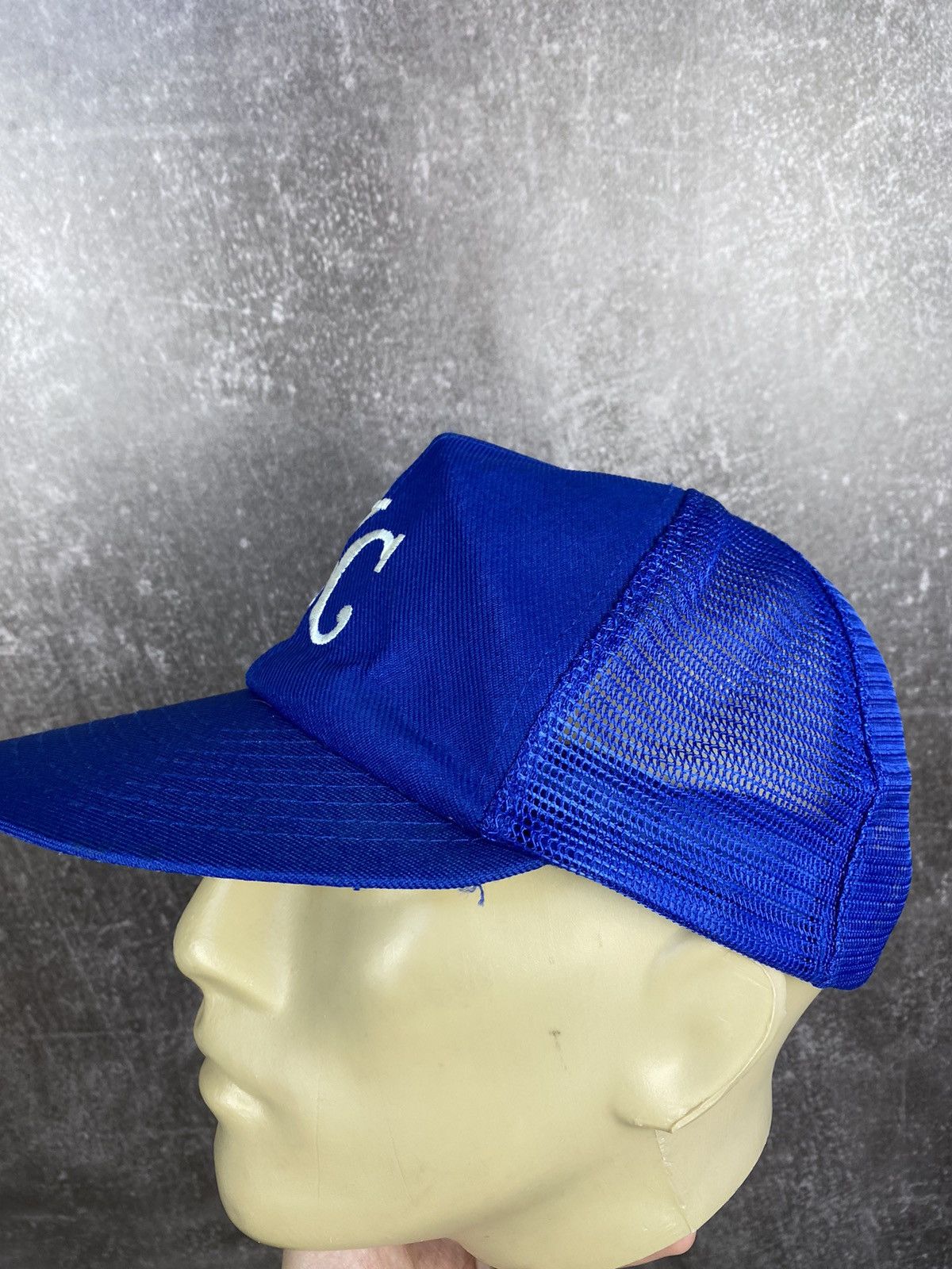 MLB × Vintage Vintage 90s Kansas City Royals Trucker Cap Size ONE SIZE - 3 Thumbnail