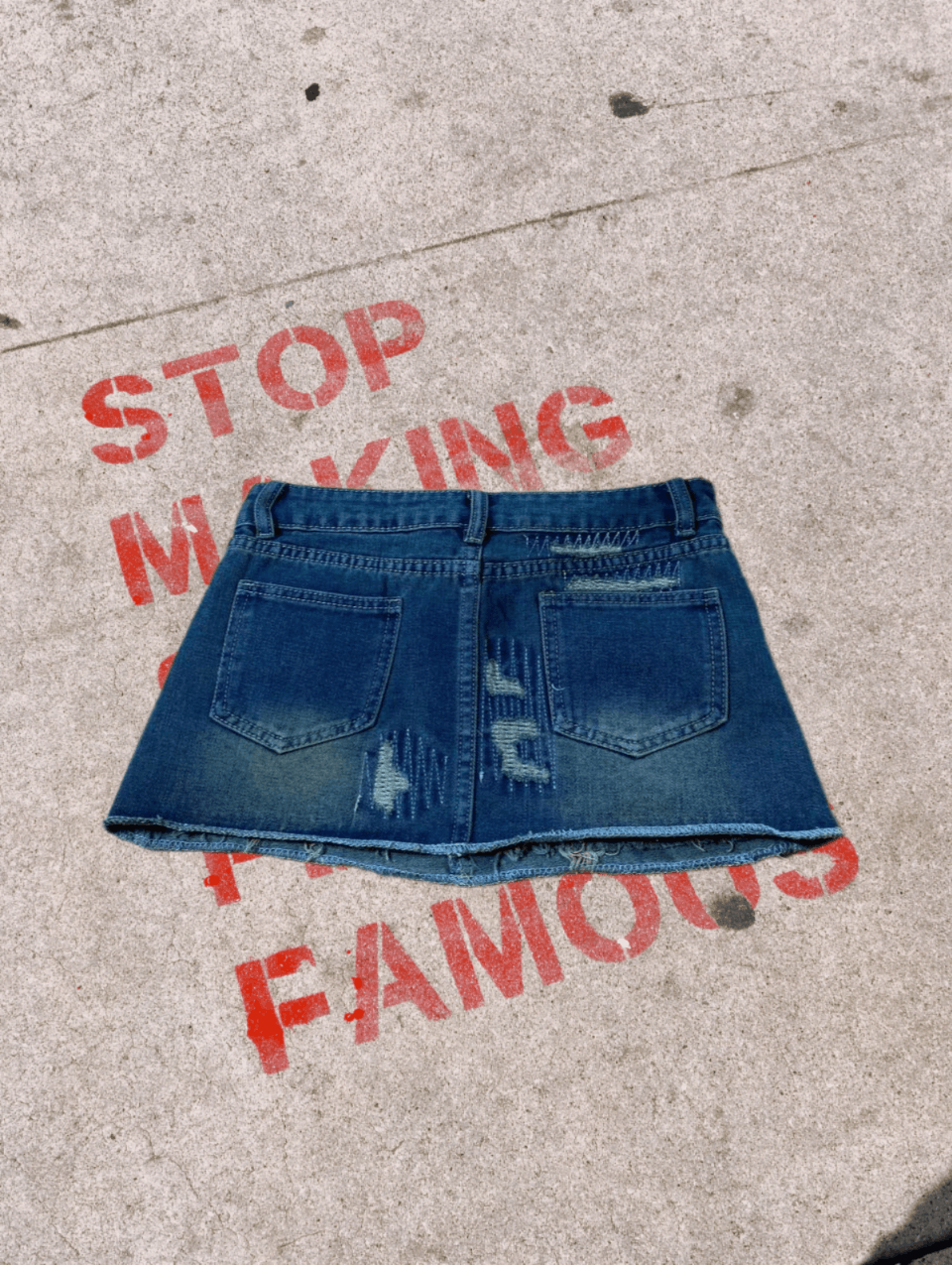 Japanese Brand × Vintage Y2K Vintage Topshop Distressed Denim Mini Skirt Size 34" / US 12 / IT 48 - 1 Thumbnail