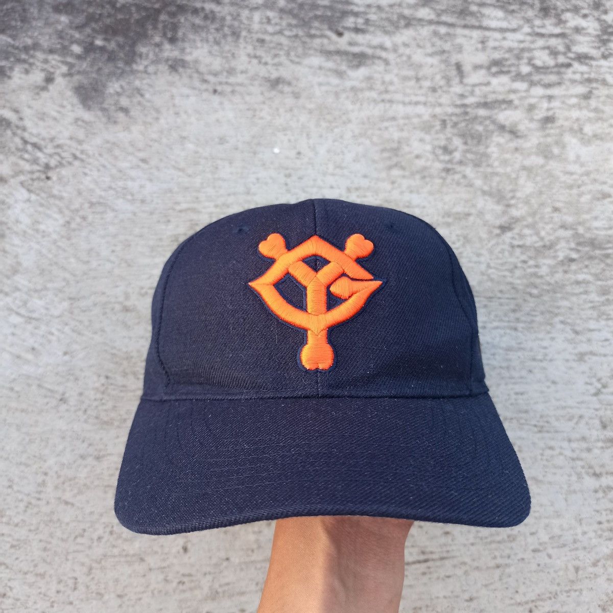 Vintage DS Vintage Yomiuri Giants Japanese Baseball Strap Back Hat Size ONE SIZE - 1 Thumbnail