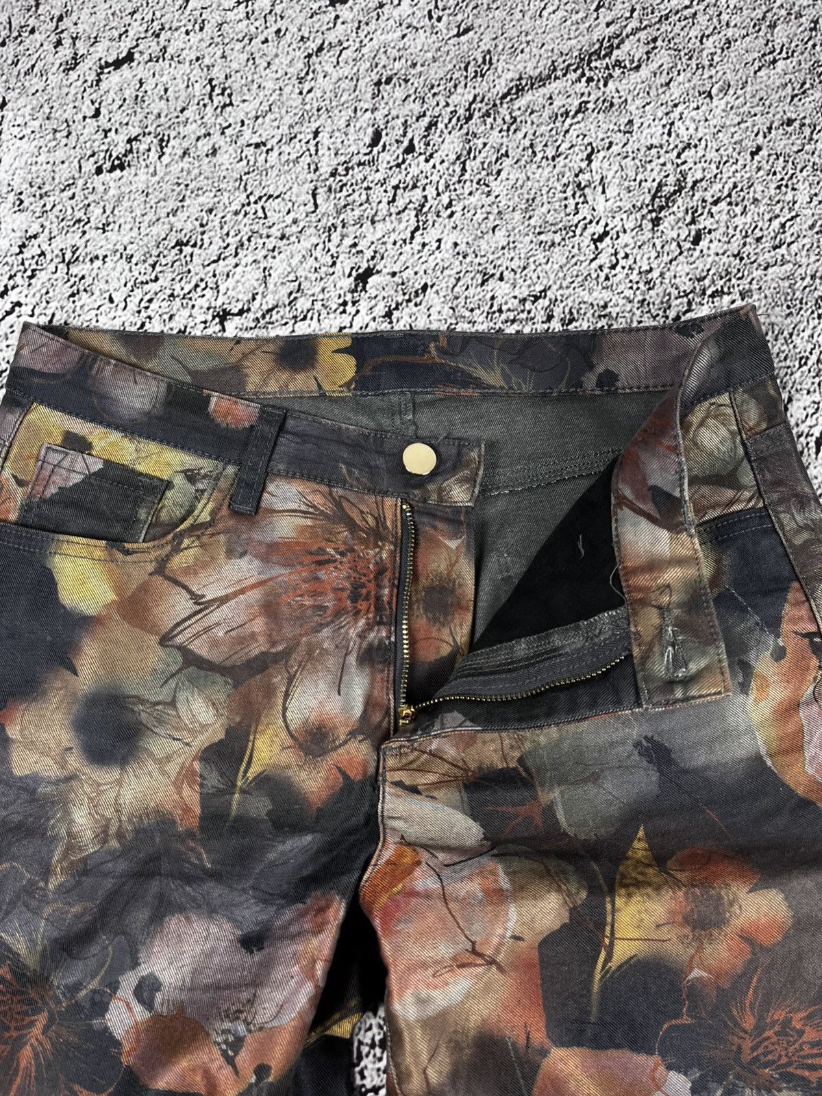 Vintage Vintage Y2K Roberto Cavalli style floral all over pants Size 28" / US 6 / IT 42 - 4 Thumbnail