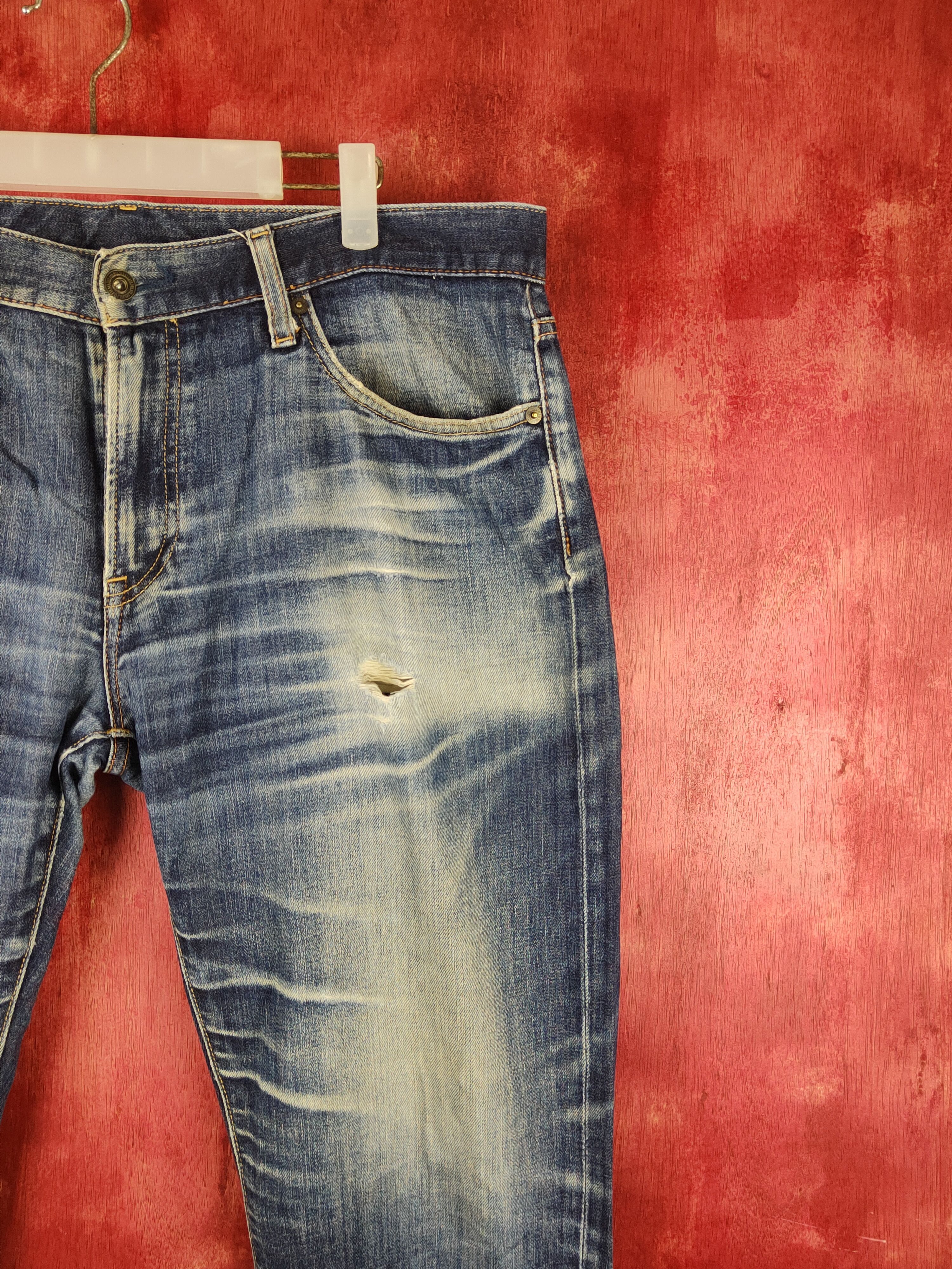 Japanese Brand Uniqlo Dark Blue Distressed ripped faded Denim #S1546 Size US 35 - 5 Thumbnail