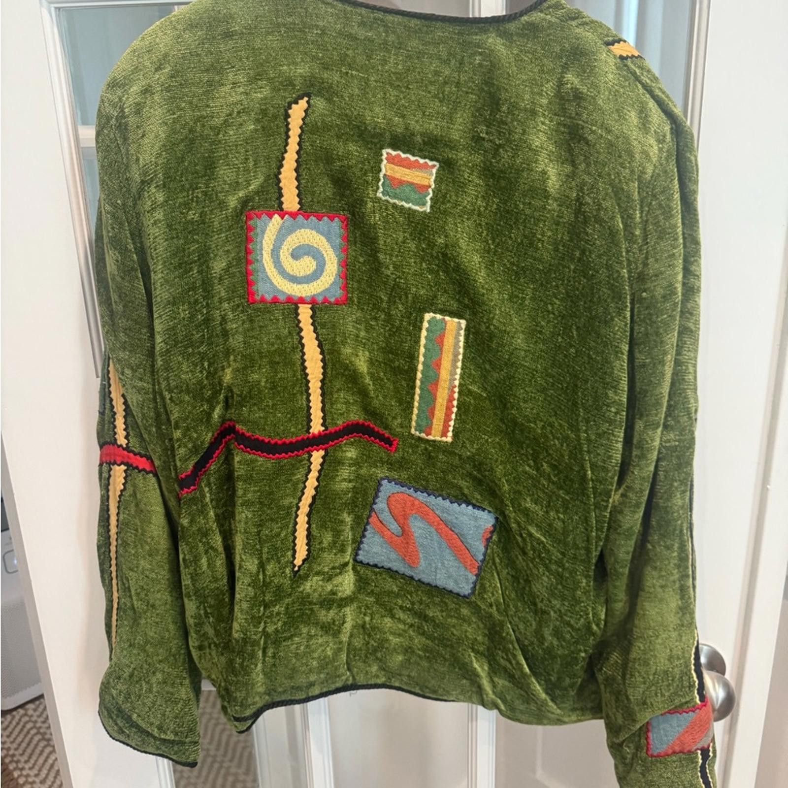 Designer Allure Vibrant Green Teddy Jacket with Colorful Patterns Size XL / US 12-14 / IT 48-50 - 2 Thumbnail