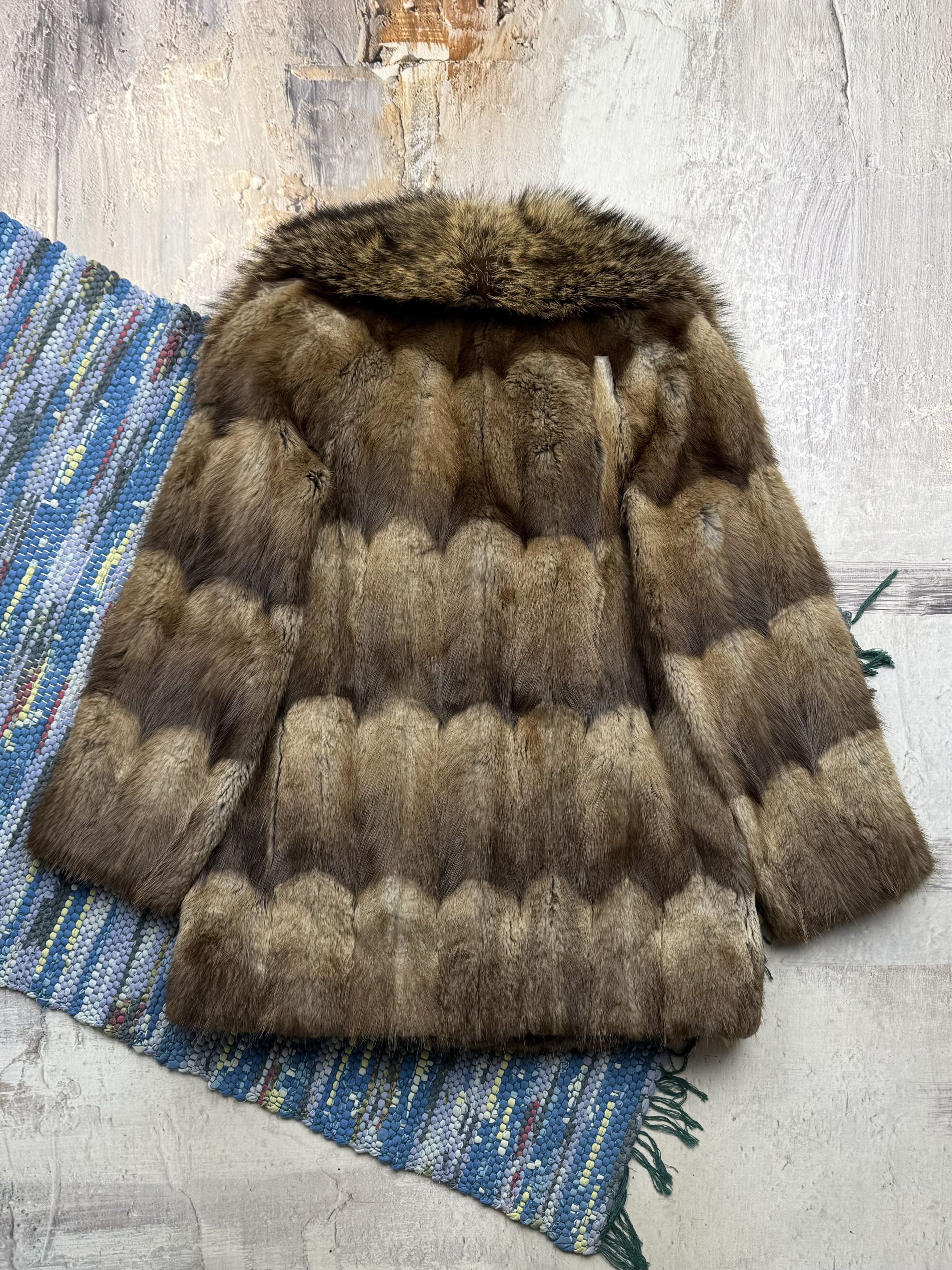 Vintage Vintage Real Fur Coat A252D15 Size S / US 4 / IT 40 - 8 Thumbnail
