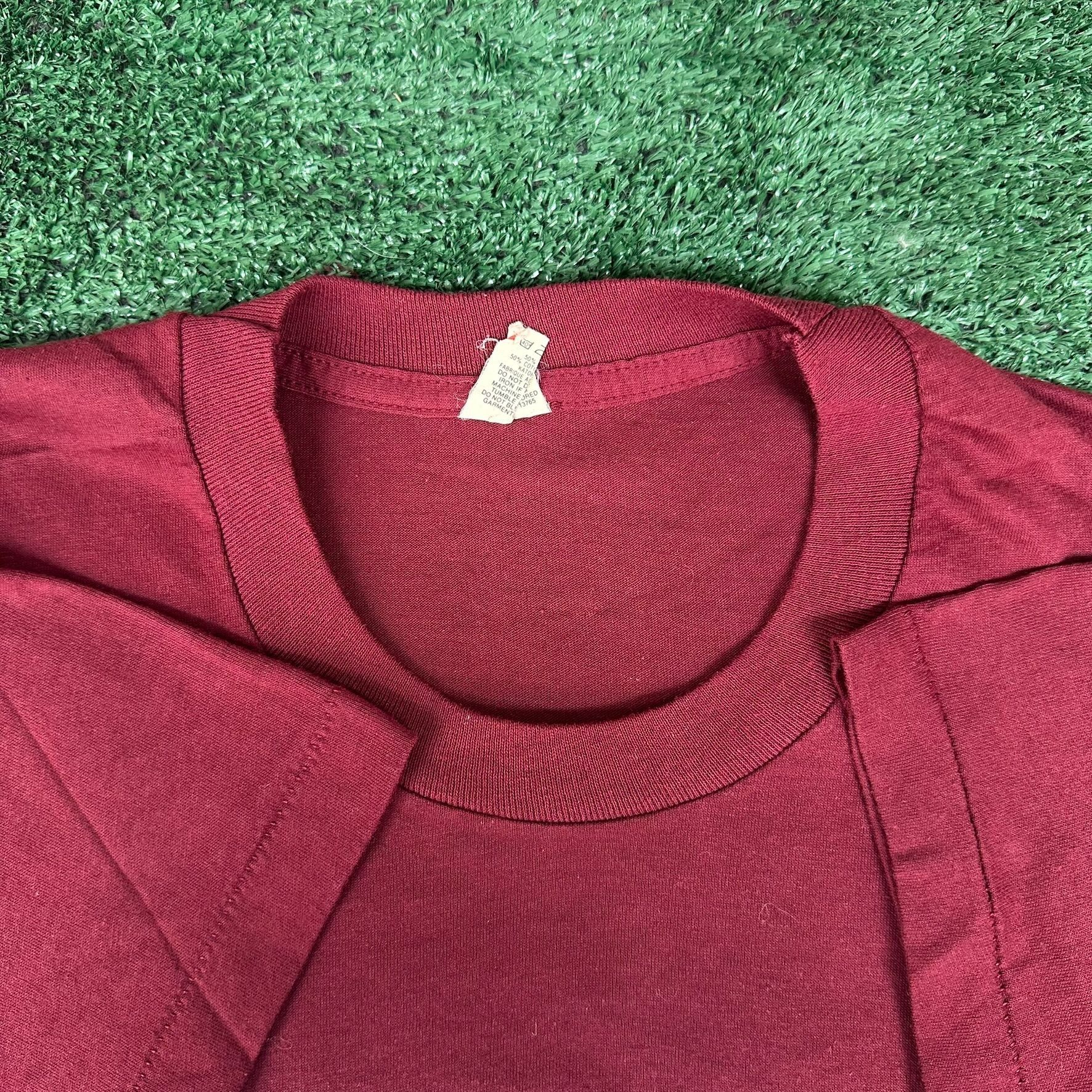 Vintage Vintage 80s OWU Ohio Wesleyan Owl T-Shirt Maroon Single Stit Size US M / EU 48-50 / 2 - 3 Thumbnail