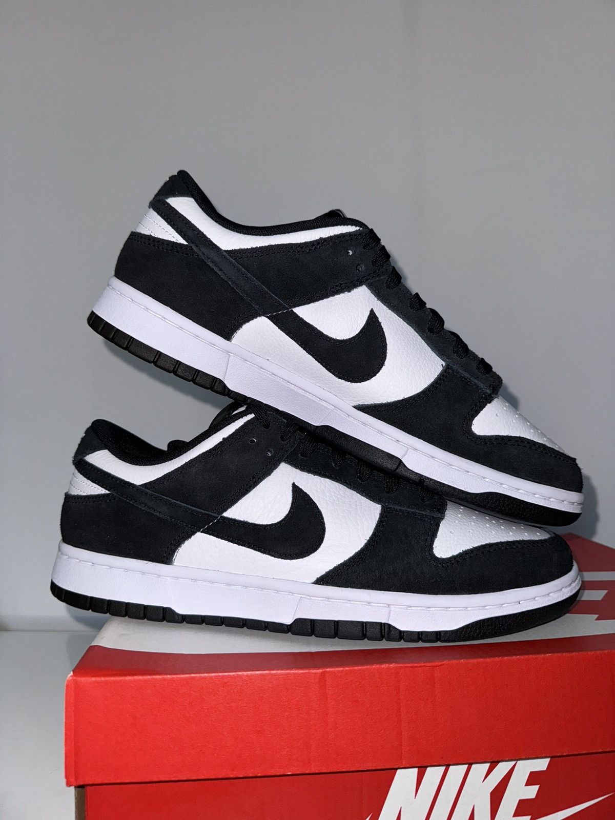 Nike Nike Dunk Low Retro Se Suede Panda 43 EU FQ8249-100 Size US 9.5 / EU 42-43 - 8 Thumbnail