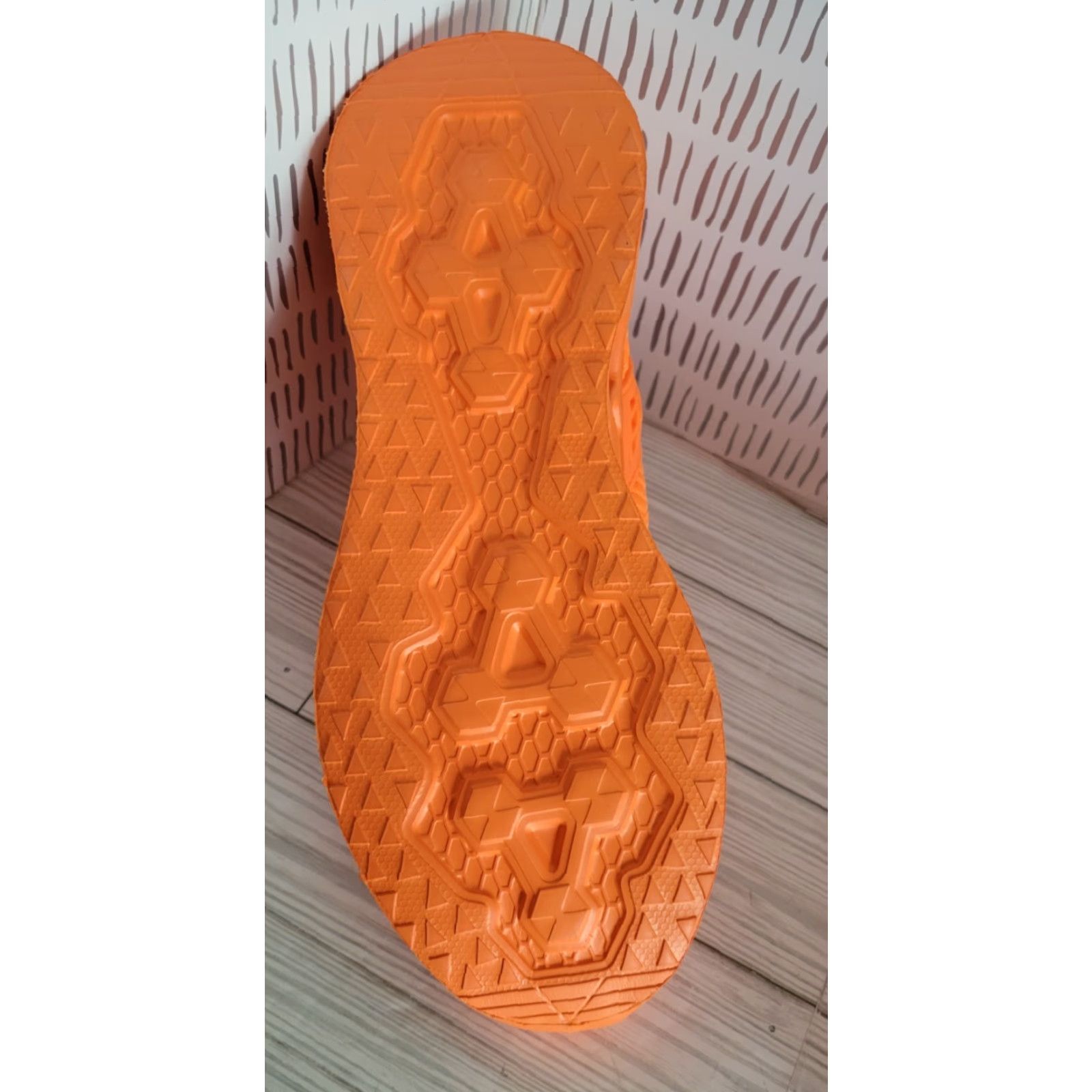 Vintage VINTAGE? No – but: Bright Orange Unisex Damyuan Just So So Sneakers 43 EUC Size US 10 / IT 40 - 5 Thumbnail