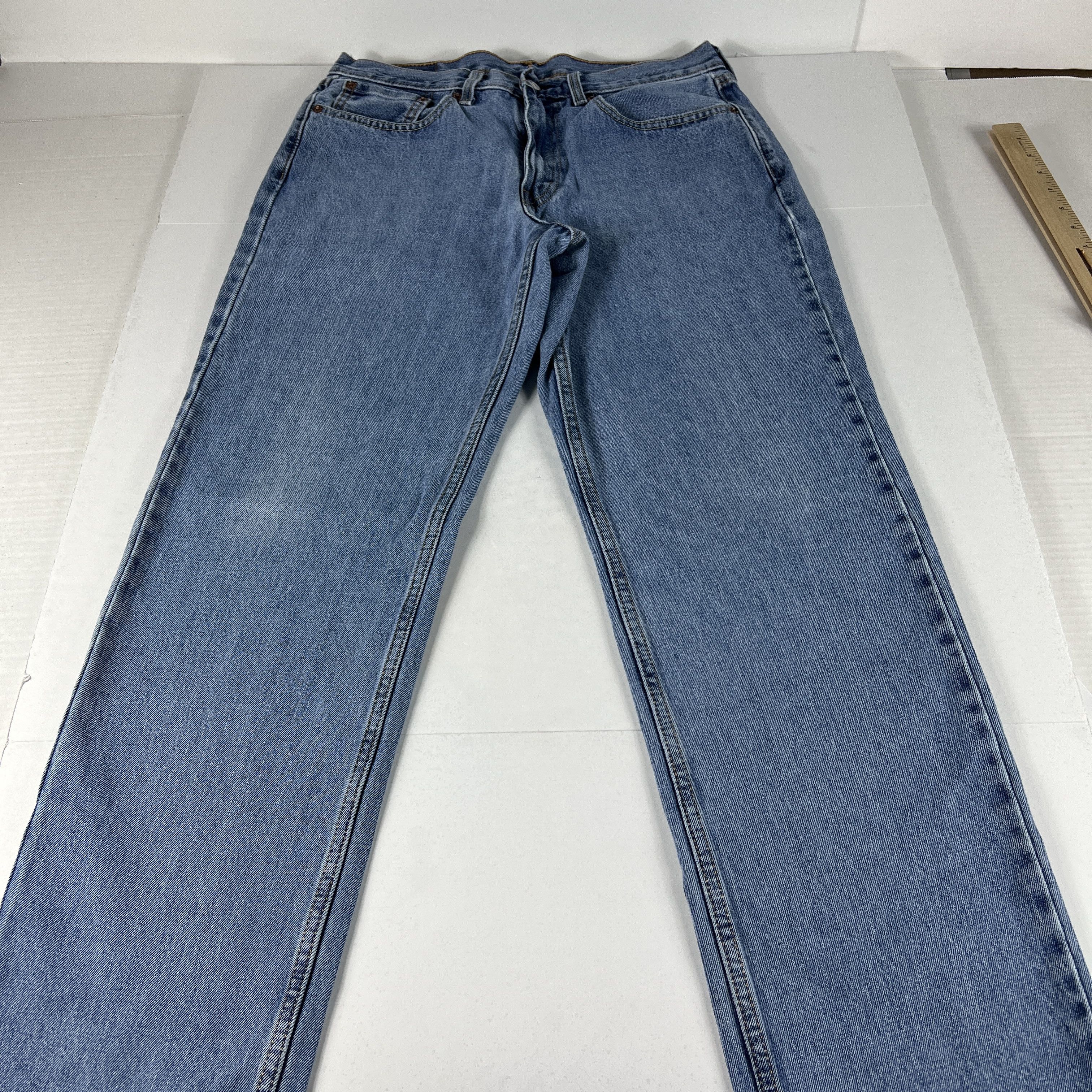 Levi's Levi's Jeans 550 Relaxed Straight Blue Faded Denim Size US 32 / EU 48 - 1 Thumbnail