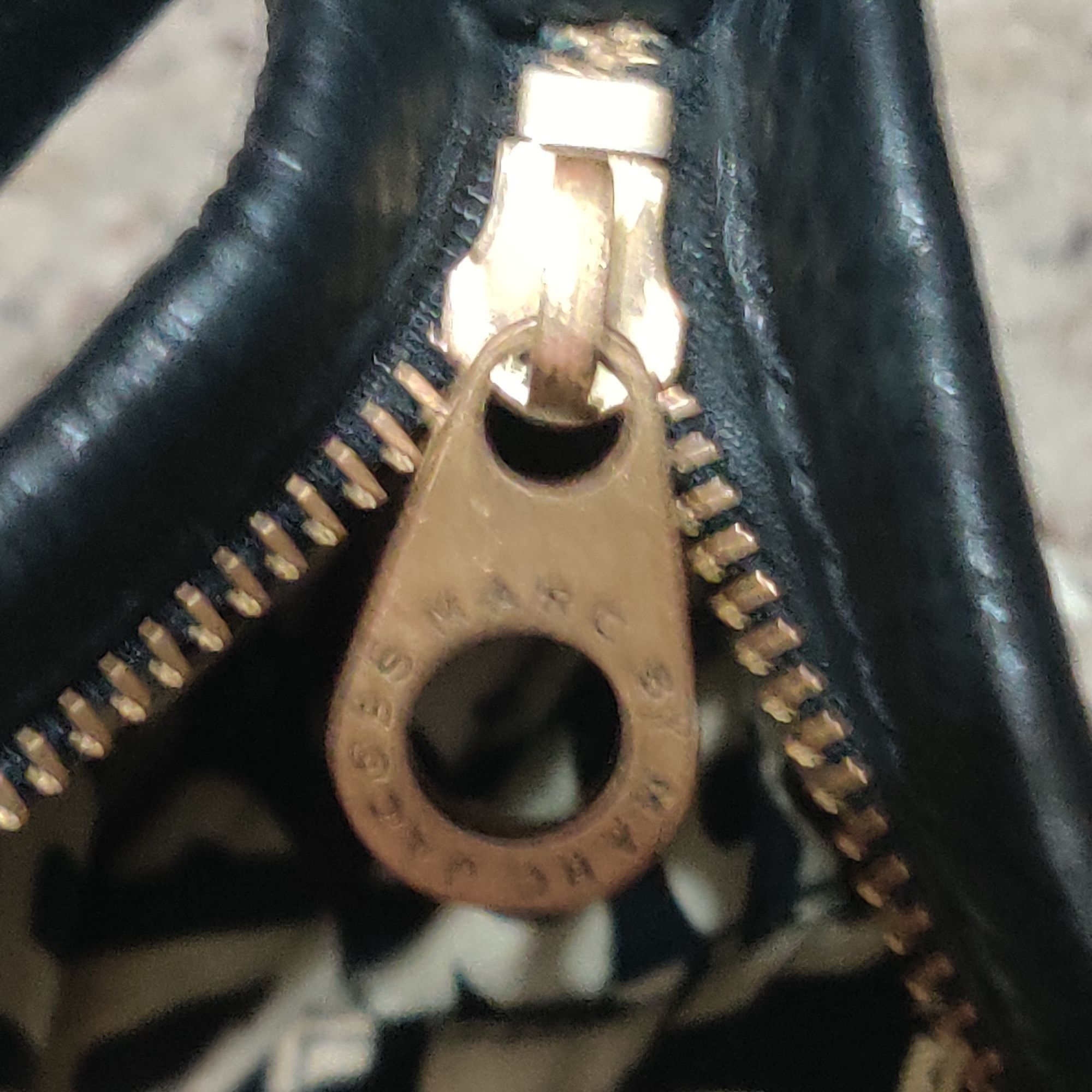 Marc by Marc Jacobs Marc by Marc Jacobs Black Crossbody Bag 9.5x6.5 Gold Hardwar Size ONE SIZE - 6 Thumbnail